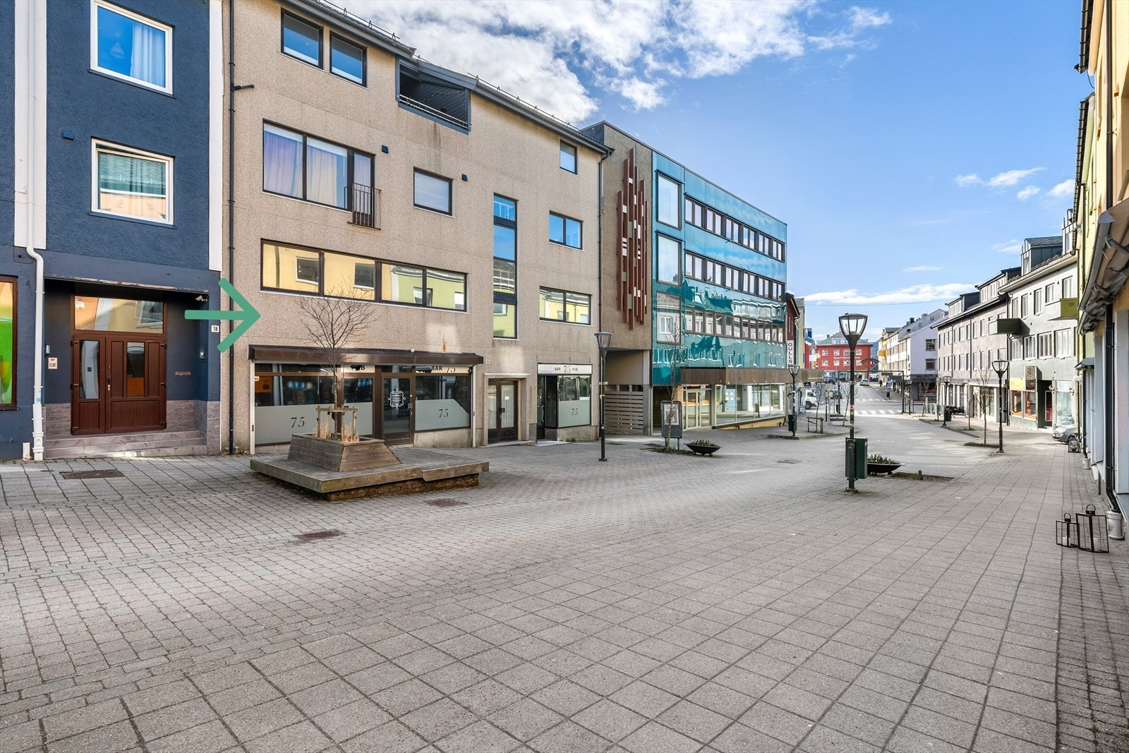Fasade 1. og 2. etasje(seksjon 1) Galleribilde
