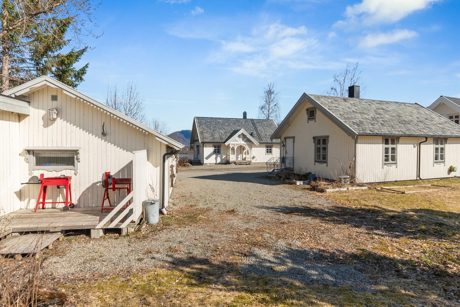 Fasade og ute Galleribilde