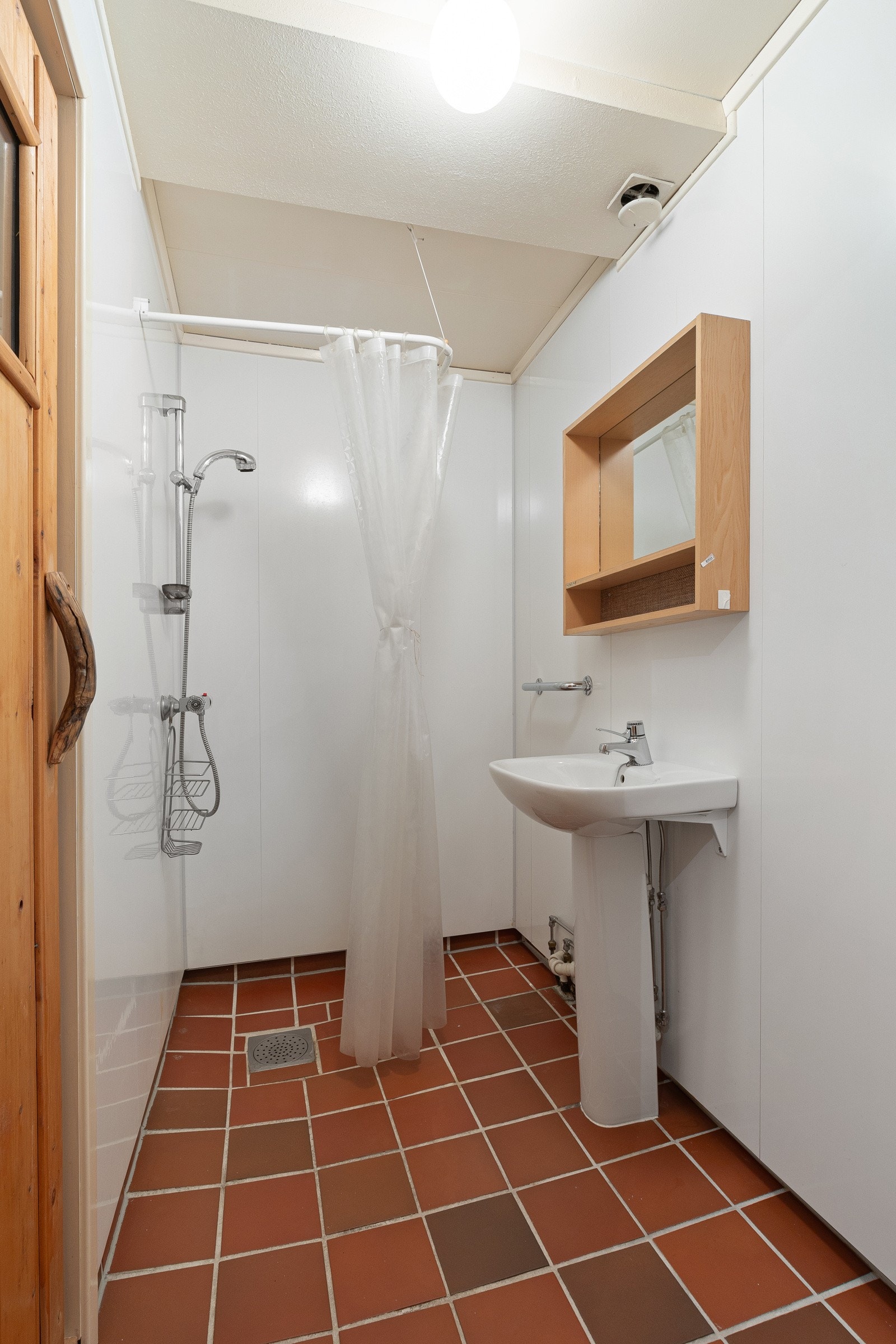 På badet i underetasjen har du en badstu. Galleribilde