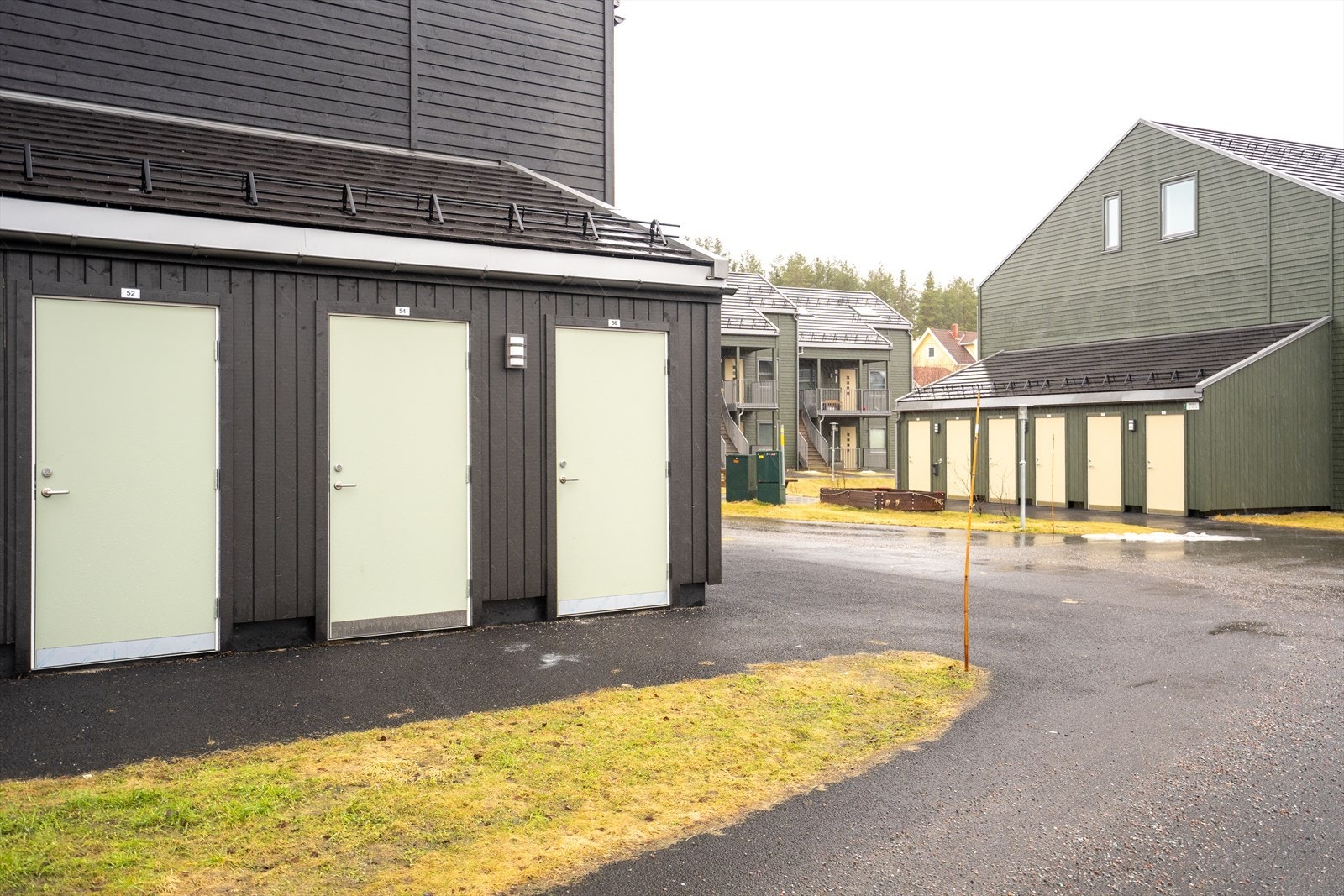 Eksterne boder gir praktisk oppbevaringsplass. Galleribilde