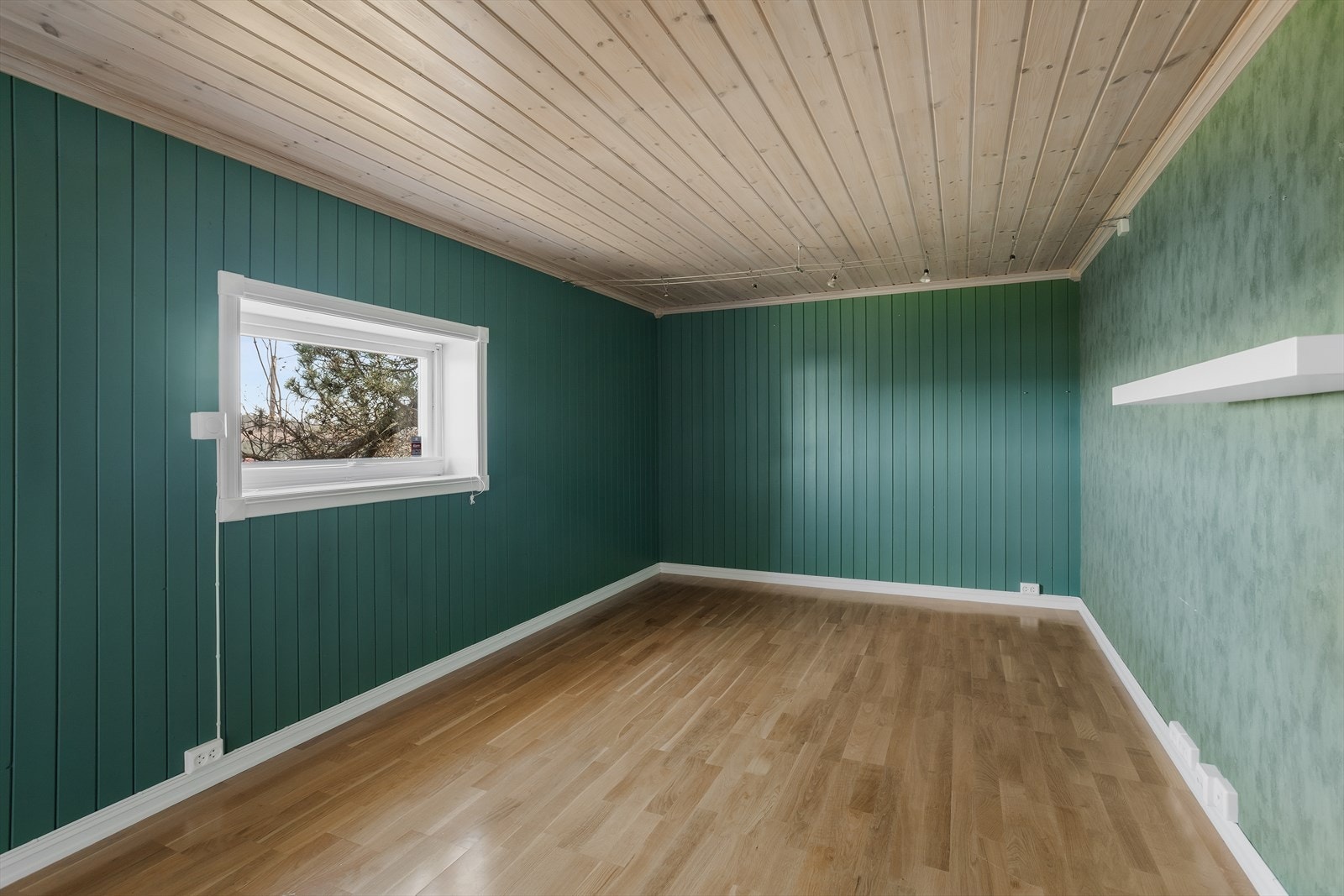 Innredet som kjellerstue Galleribilde