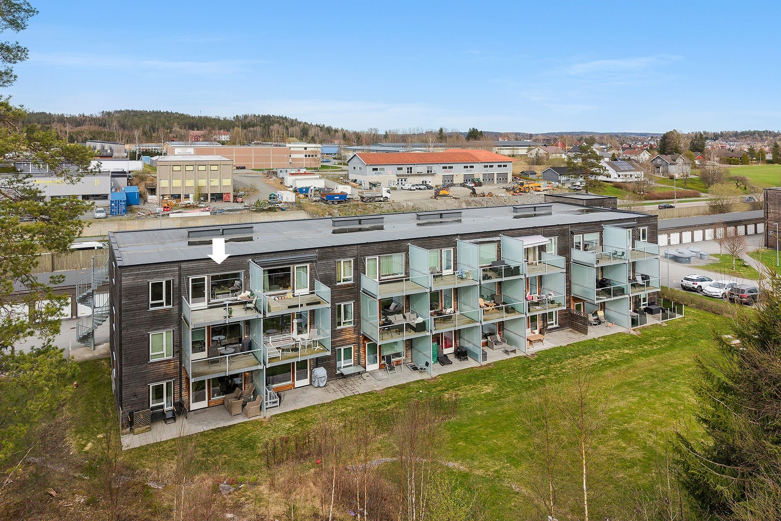 Lokalmegleren & Partners v/Thomas Isaksen ønsker deg velkommen til Roselundveien 67B Galleribilde