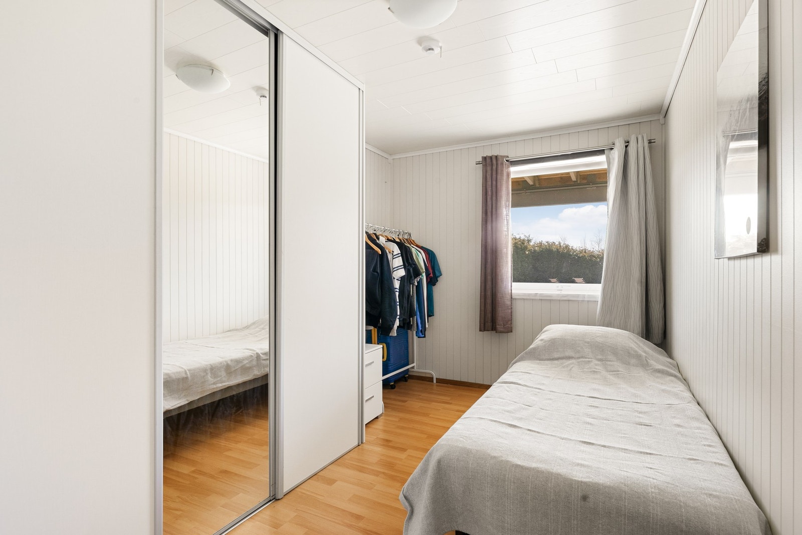 Del av innredet hybel (ikke godkjent) Galleribilde