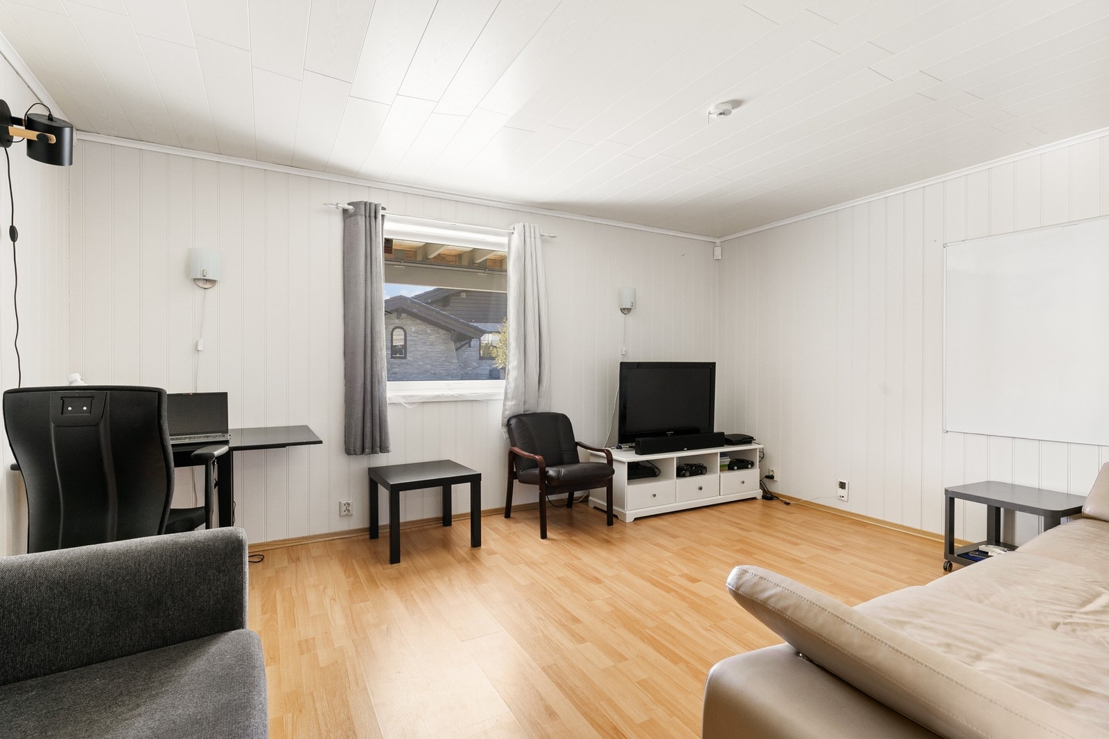 Del av innredet hybel (ikke godkjent) Galleribilde