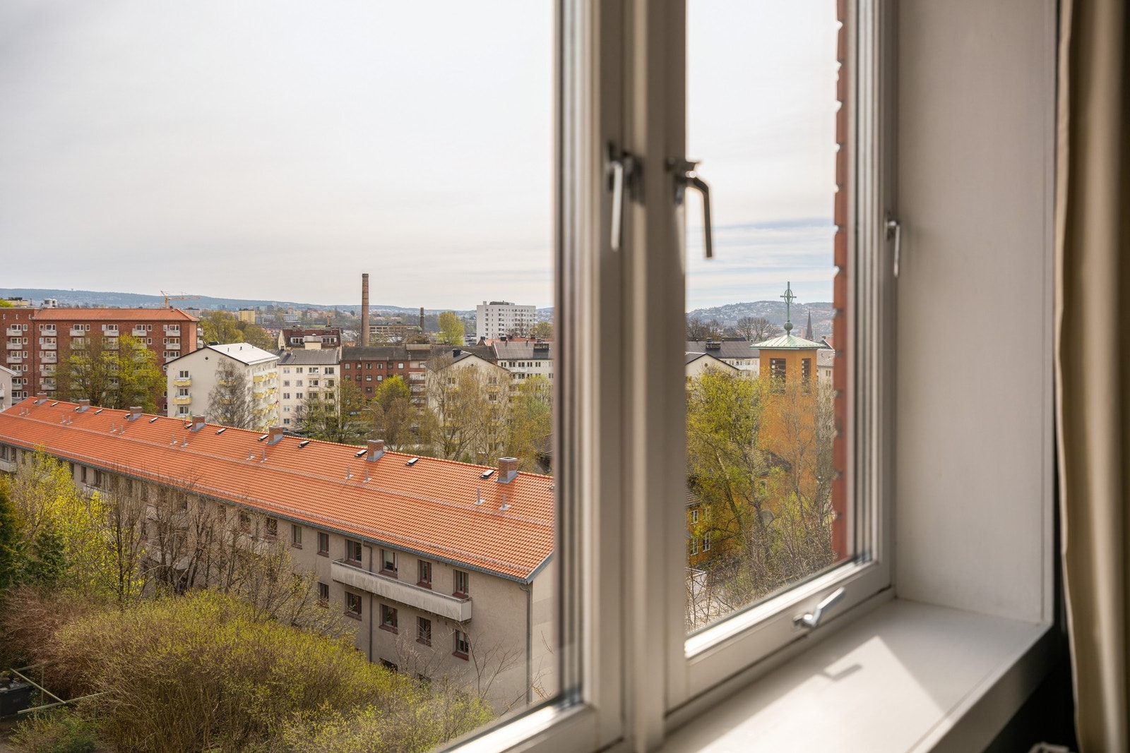 Høyt og fritt uten innsyn. Galleribilde