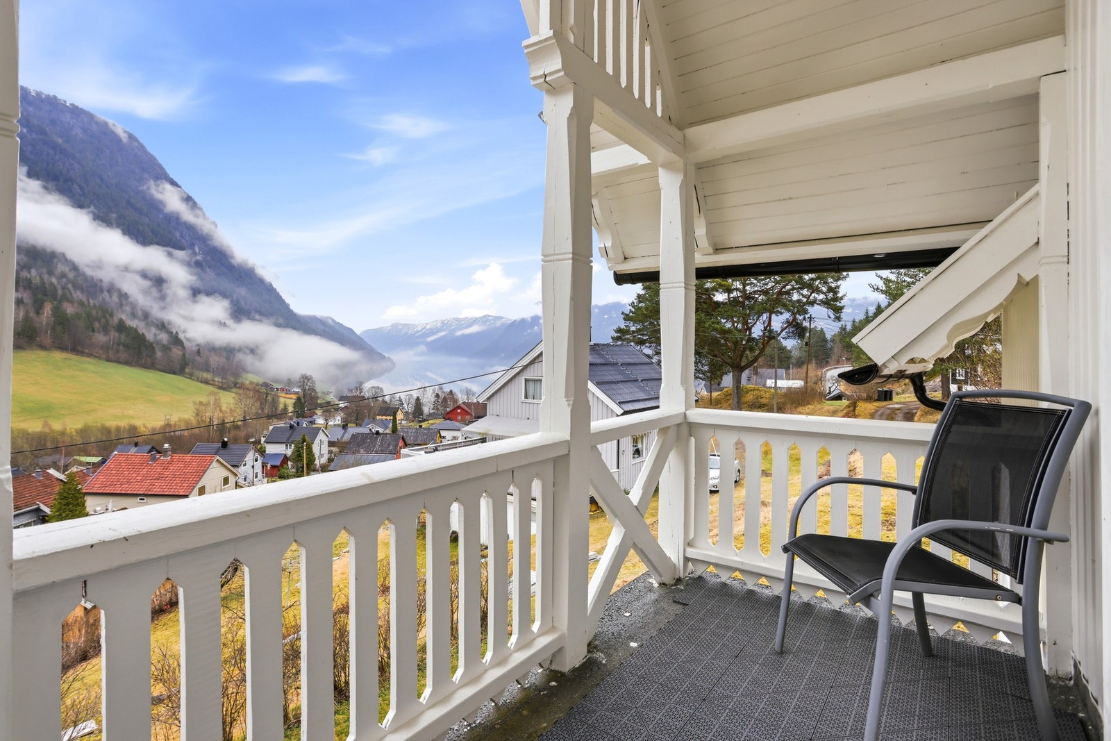 Hyggelig overbygget veranda Galleribilde