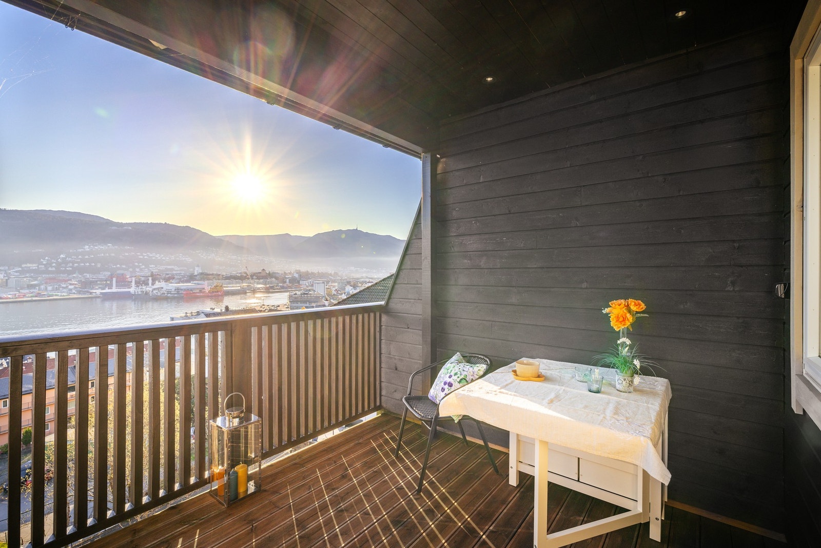- God plass til sittegruppe - Galleribilde
