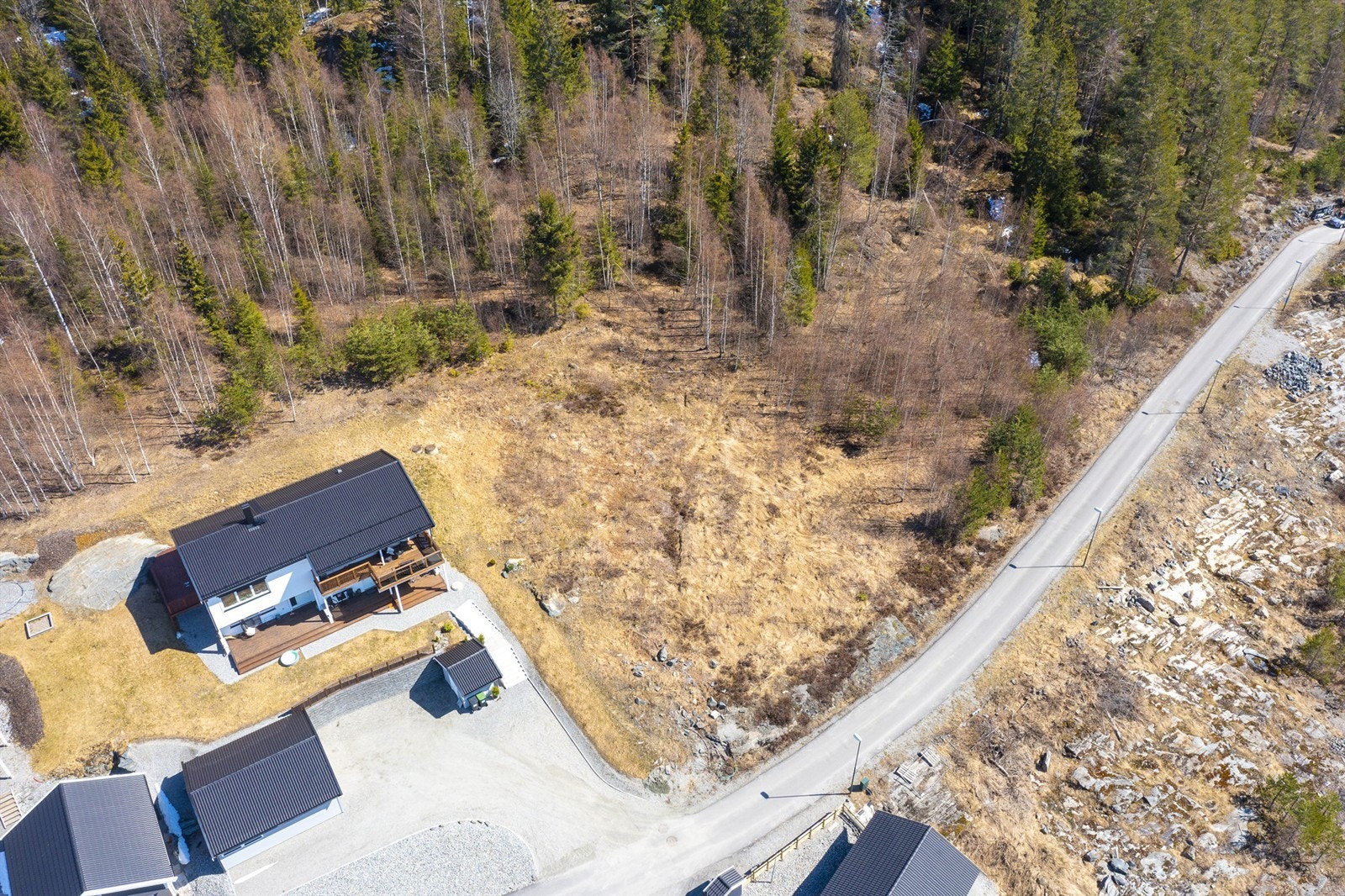 Tomten er lett skrånende Galleribilde