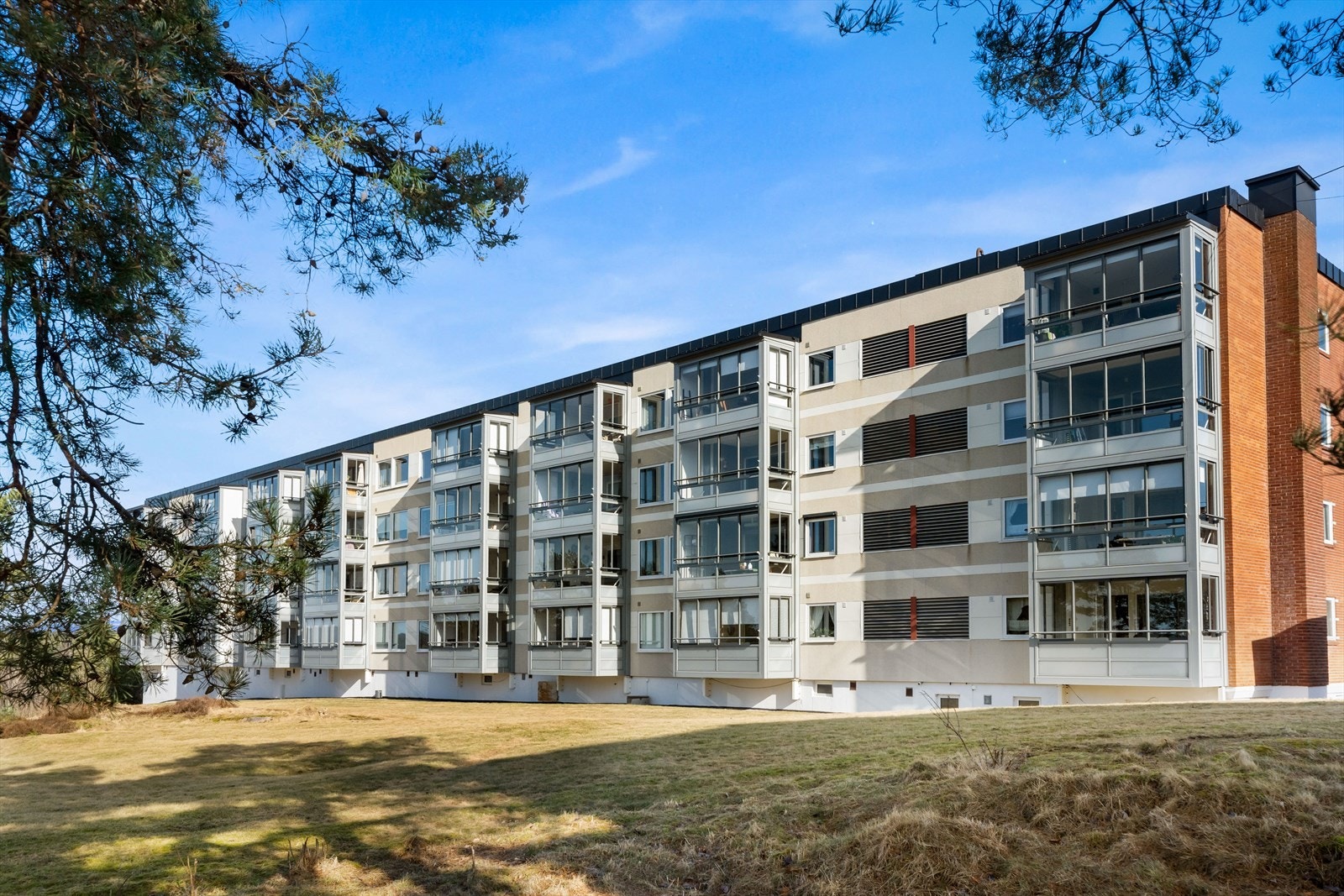 Borettslaget er tilknyttet OBOS og har energimerking C. Galleribilde