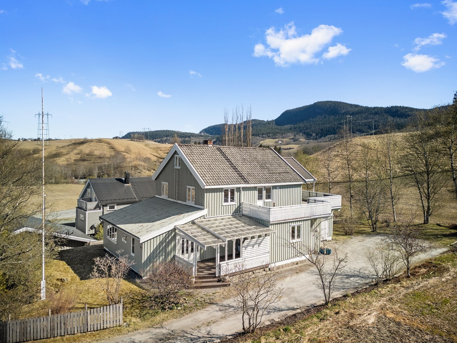 Her bor man i landlige omgivelser, med flotte turmuligheter sommer som vinter. Galleribilde
