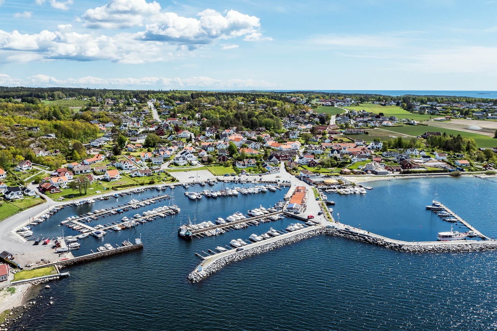 Fantastiske Helgeroa - med en helt egen atmosfære. Galleribilde