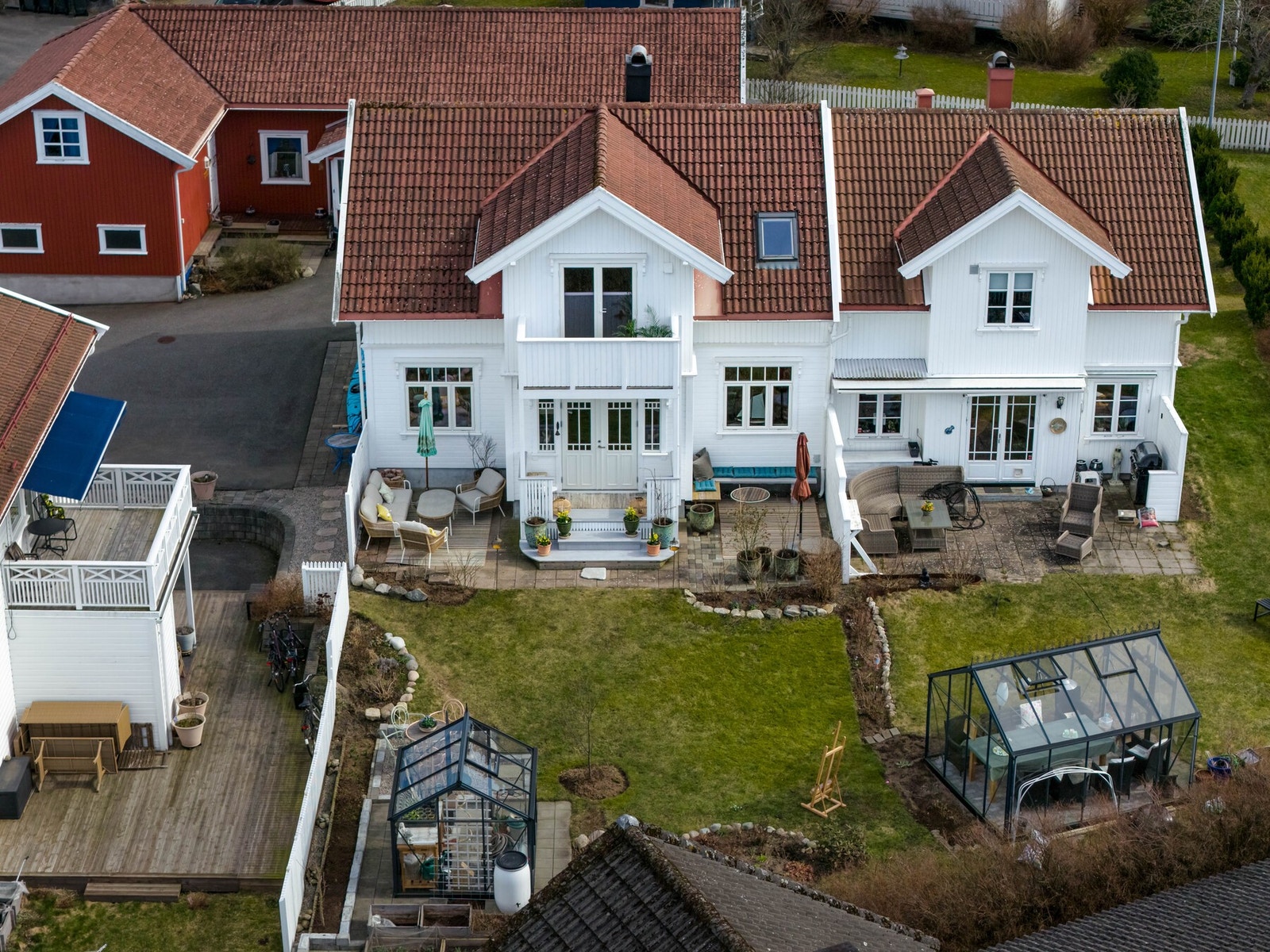 Dette er boligen for deg som søker noe helt spesielt - et hjem med særpreg, sjel og nærhet til sjøen. Galleribilde
