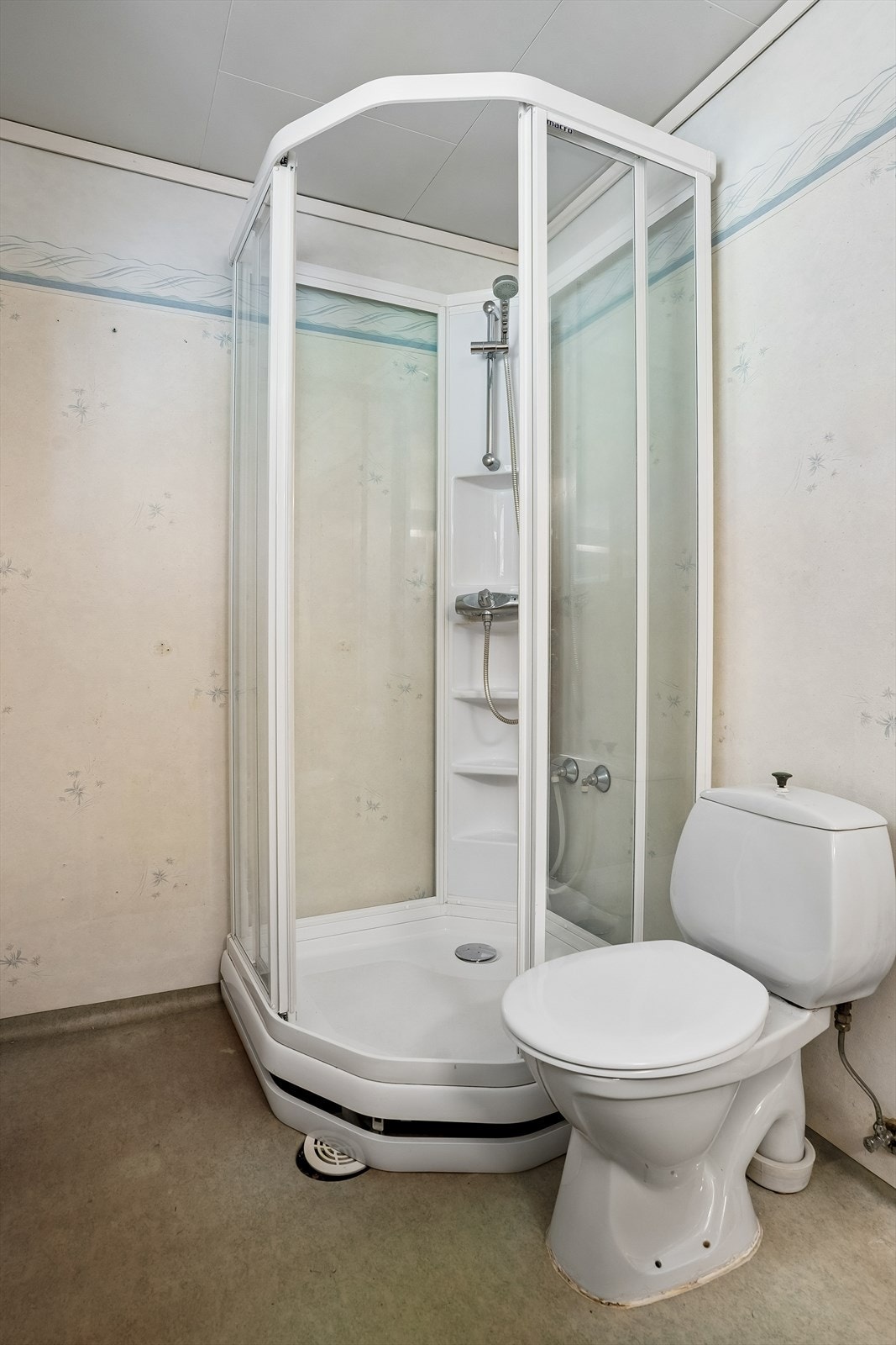 Med varmekablar i golv vert badet ein god stad å starte og avslutte dagen på. Galleribilde