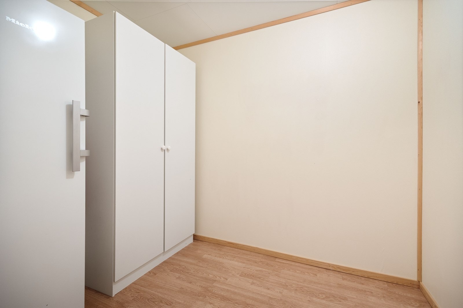 Stor innvendig bod på 5,6 m² Galleribilde