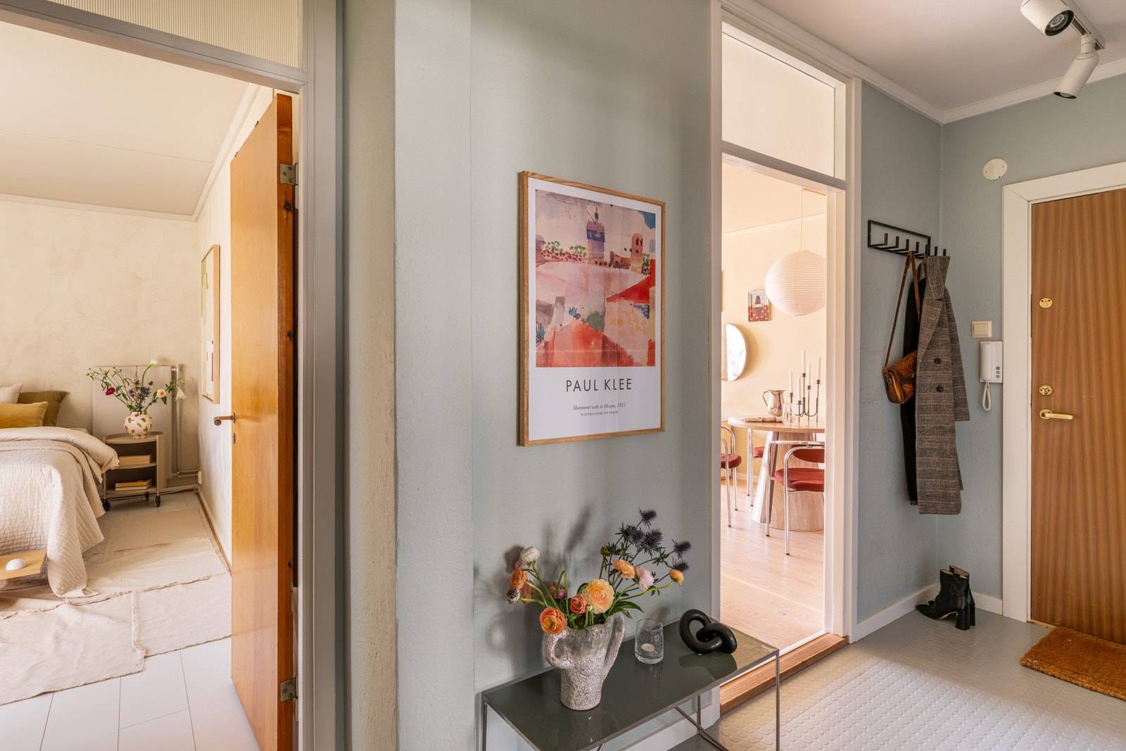 Leiligheten disponerer i tillegg kjellerbod og en loftsbod. Galleribilde