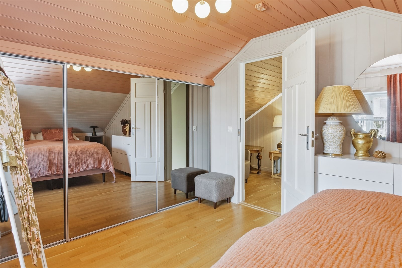 ..Romslig og pent. Galleribilde