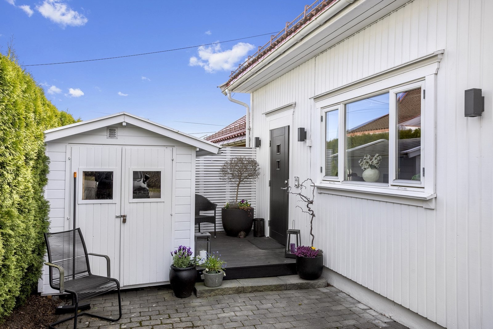 Uteboden ved inngangspartiet Galleribilde