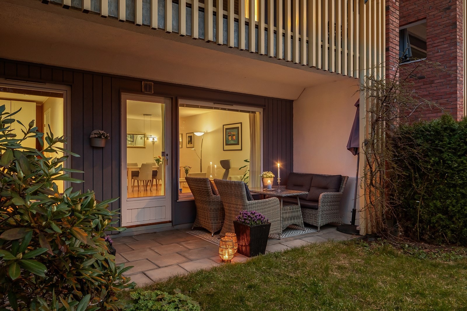 Praktisk bod inn fra terrasse på ca. 2 kvm. I tillegg disponeres bod på ca. 5 kvm. i bodområde i 1. etg. Galleribilde