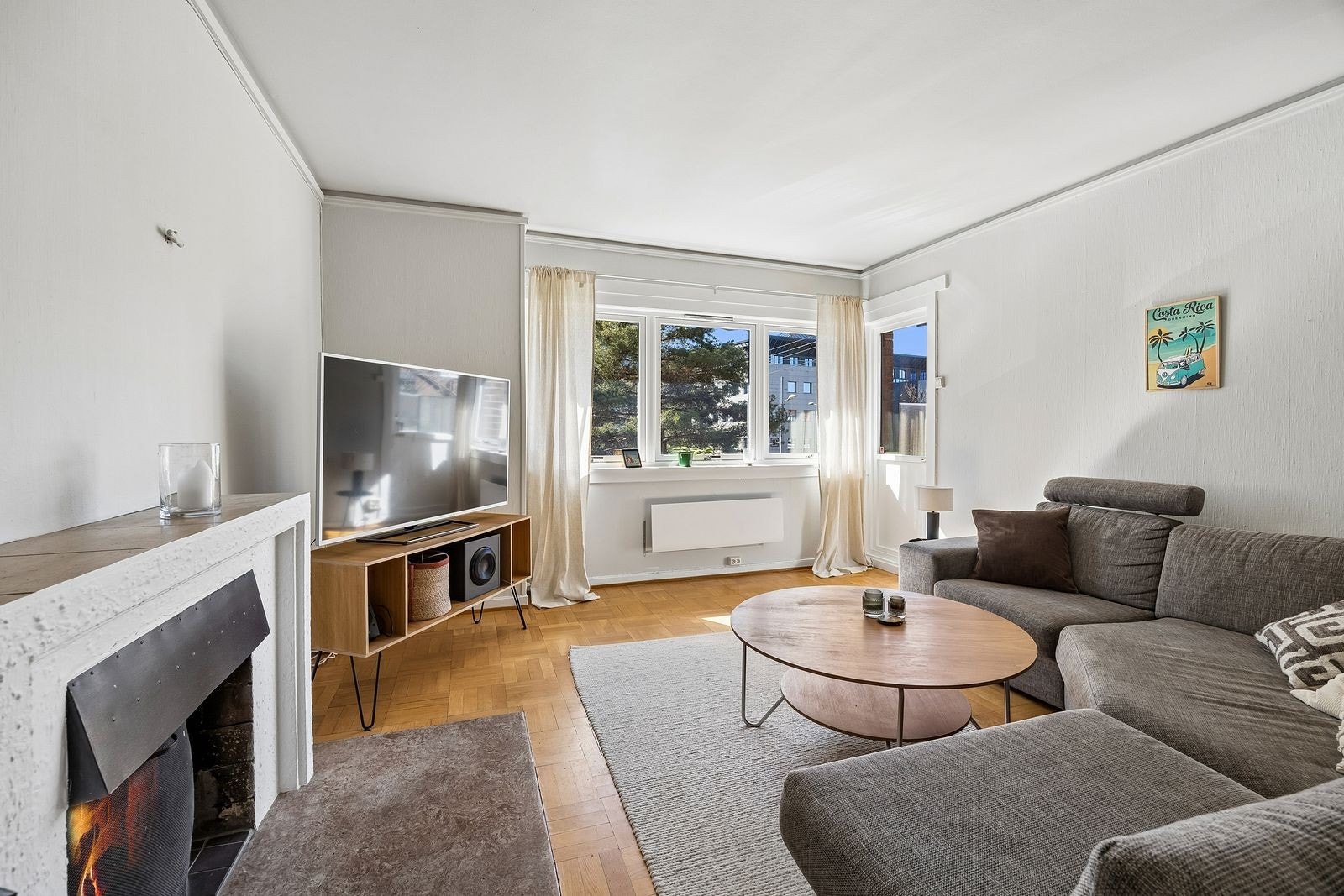 Velkommen til Askeveien 1 - Romslig 3-roms leilight med stor terrasse og biloppstillingplass Galleribilde
