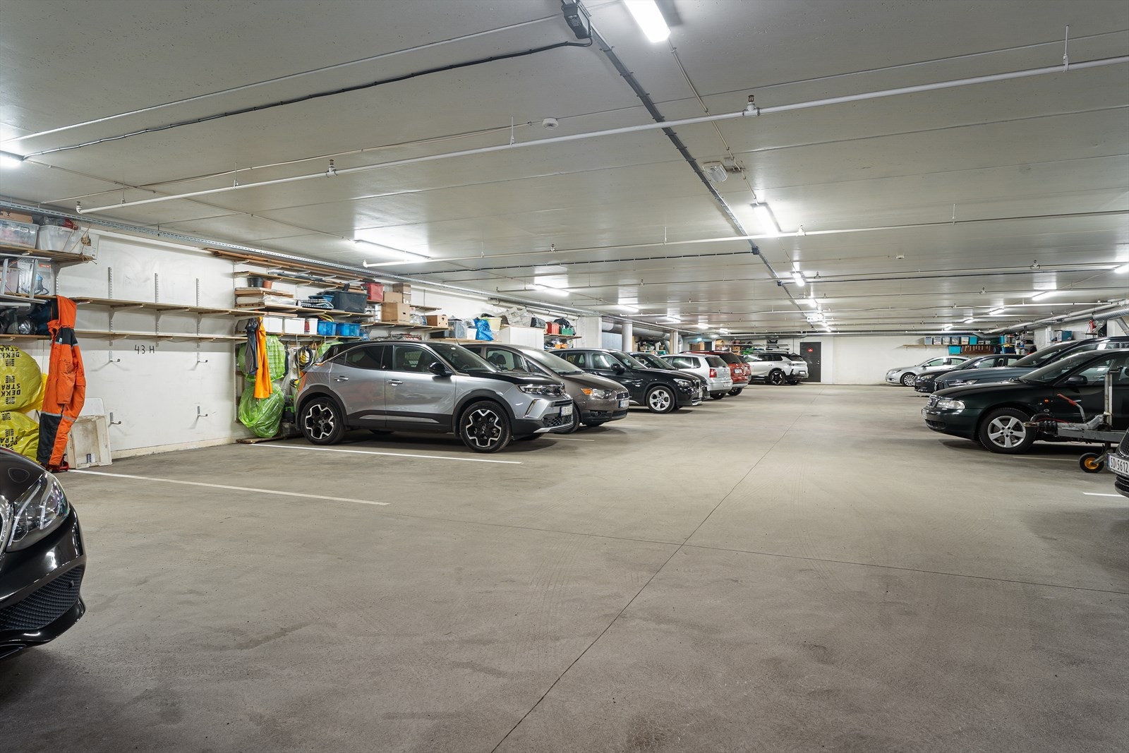 Det medfølger også utvendig bod samt fast parkering i oppvarmet garasjeanlegg. Galleribilde
