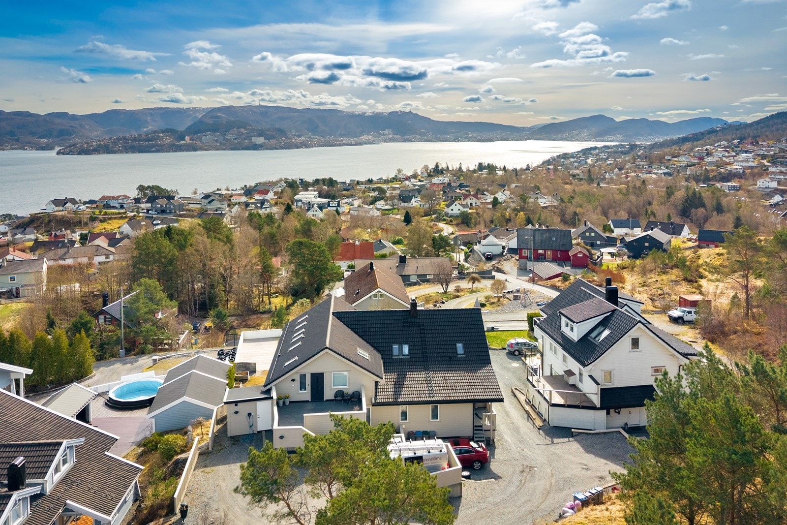 Husk å melde deg på visning! Galleribilde