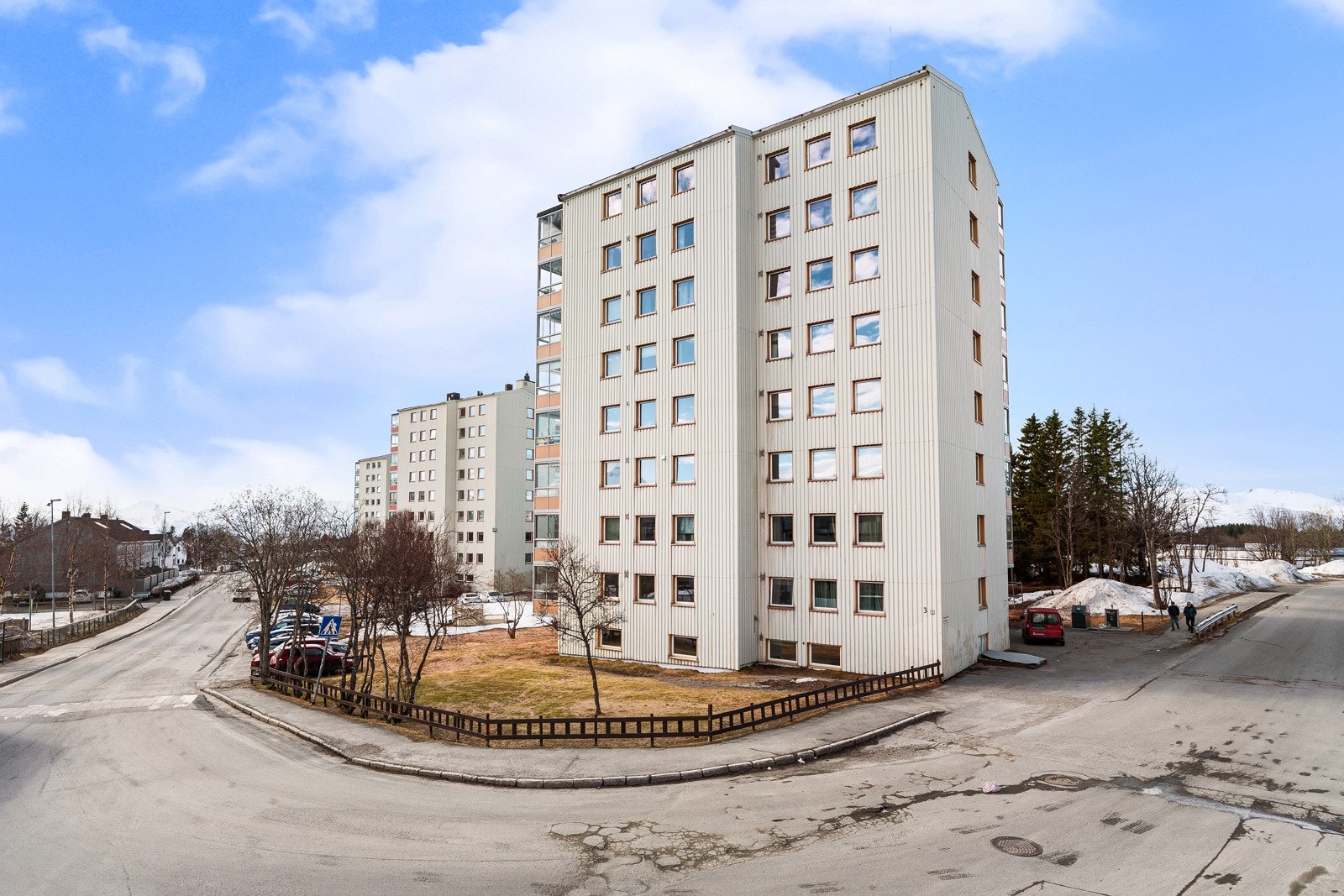 Praktisk leilighet med kort vei til både by og lysløype.