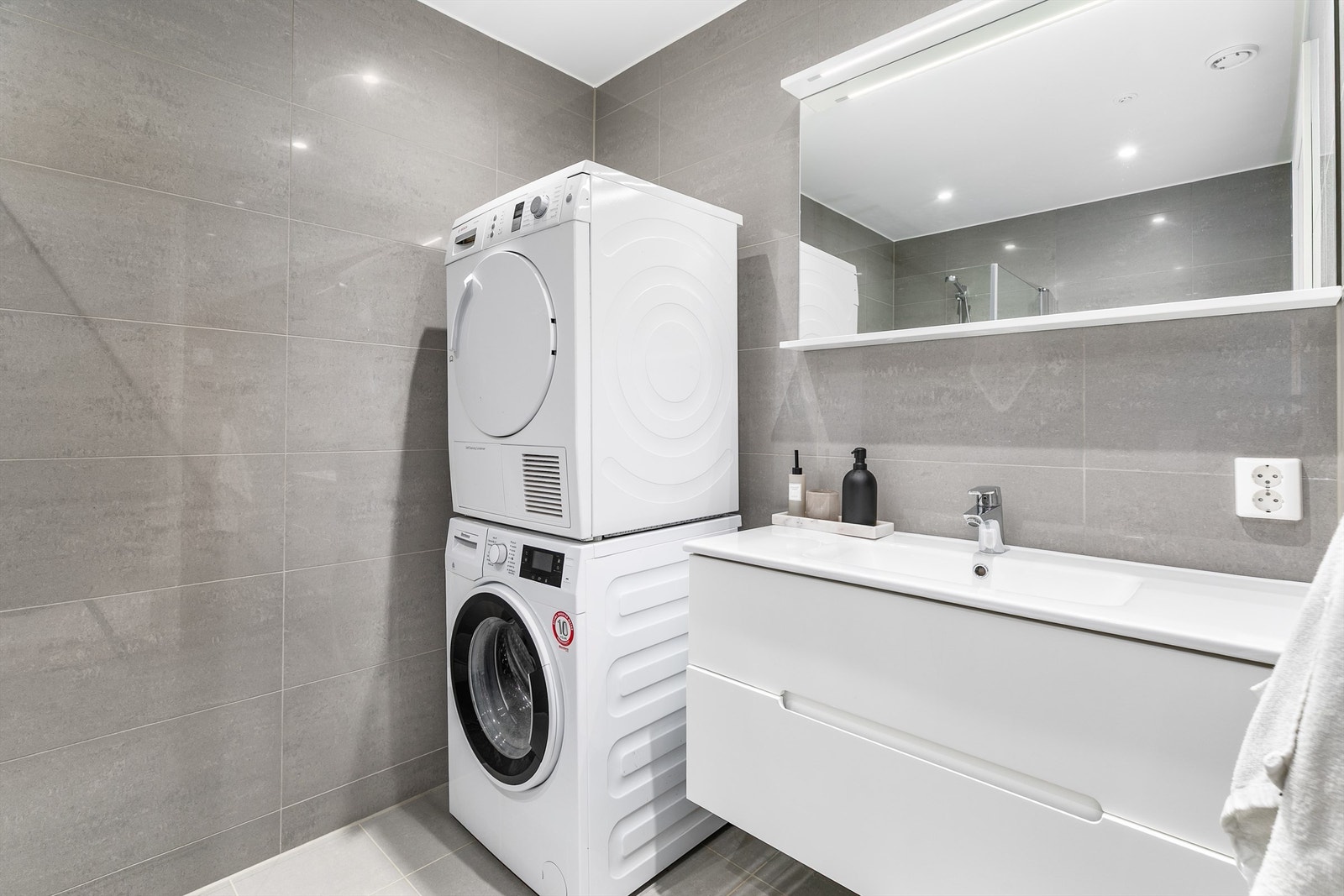Badet er innredet med lekre møbler fra Hafa. Galleribilde