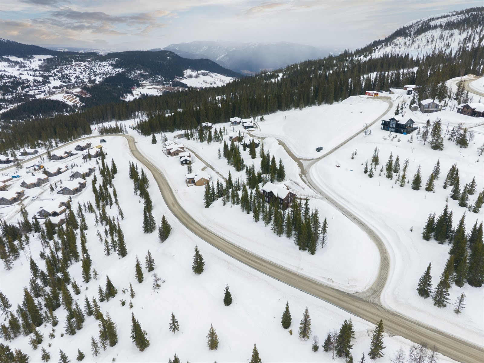 Om sommeren byr Kvitfjell på gode muligheter for toppturer, sykkelturer og fotturer i variert skog- og fjellterreng. Galleribilde