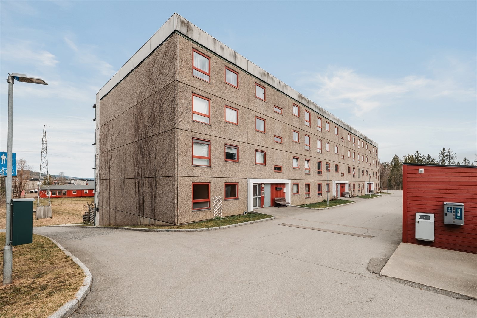 Emera Eiendomsmegling v/Eirik Blix har gleden av å presentere Alingsåsveien 25! Galleribilde