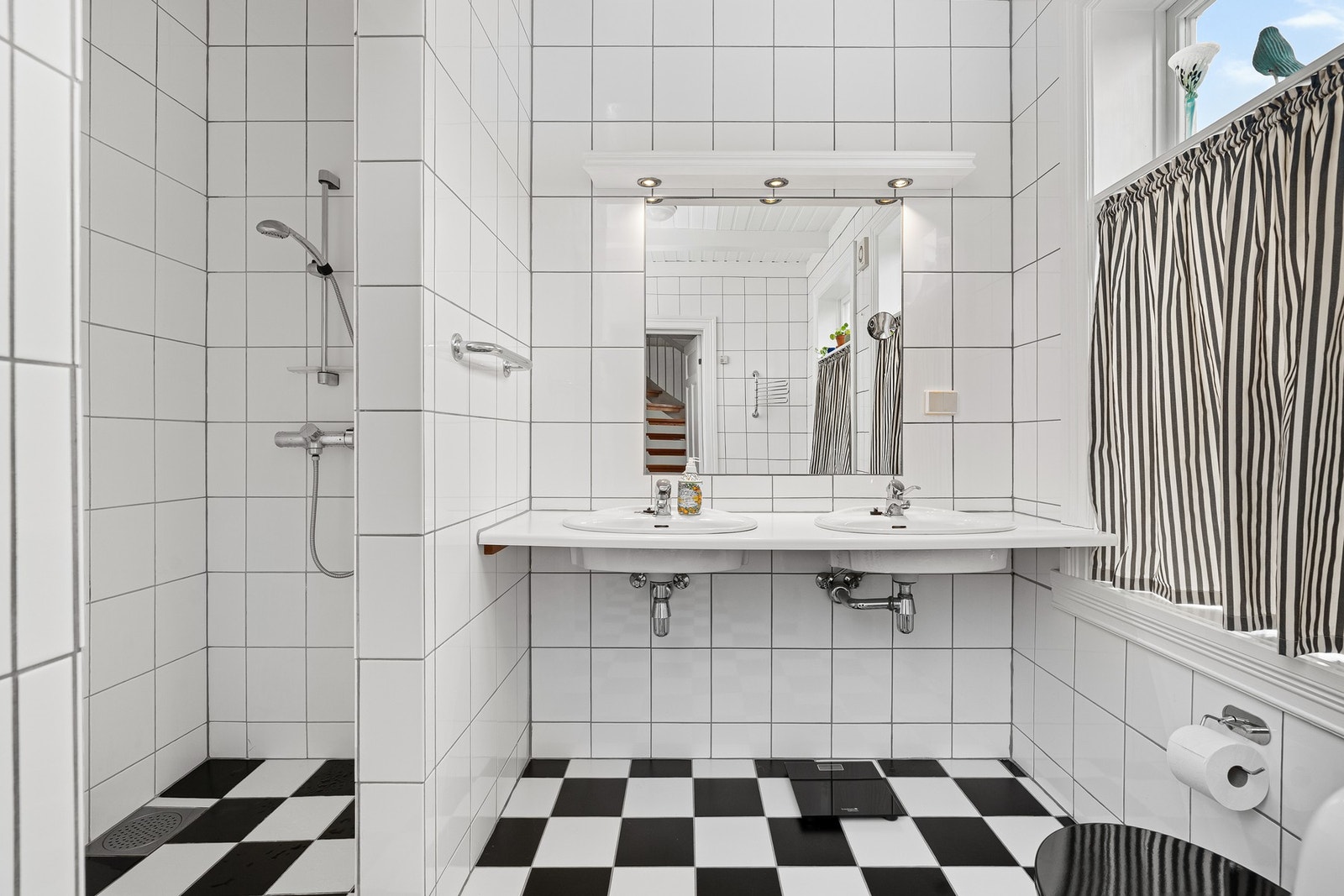 Fra badet i 1. etasje Galleribilde