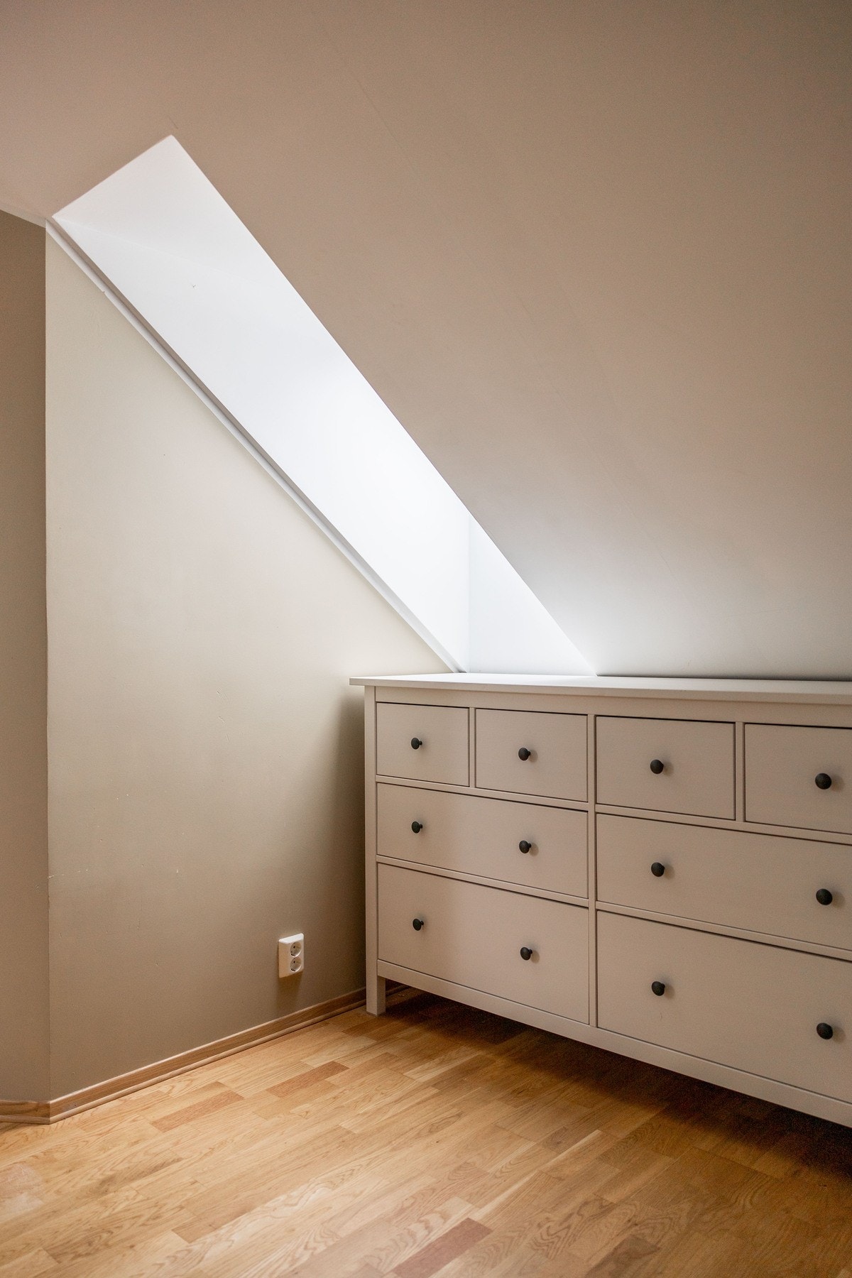 Plass til kommode. Galleribilde