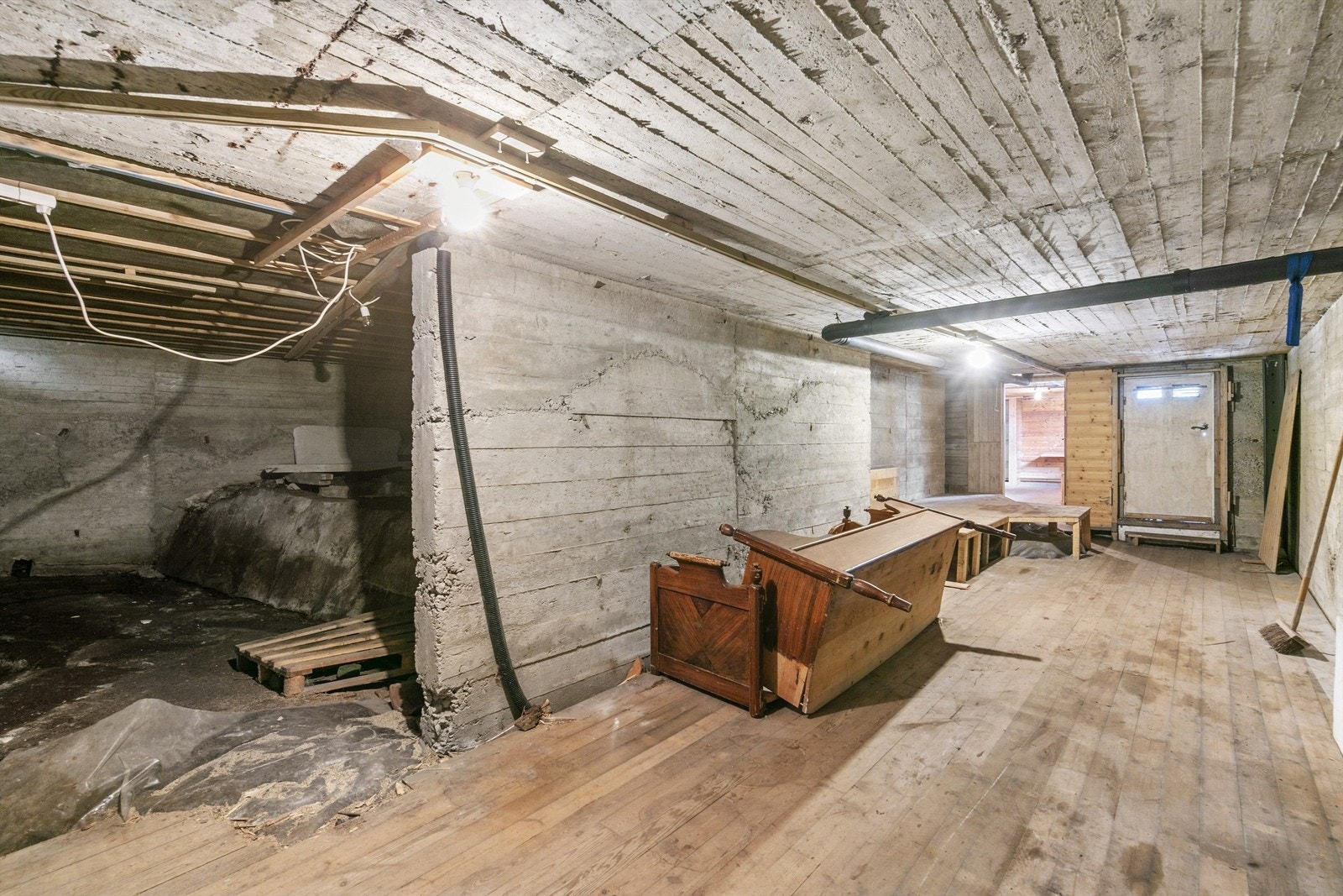 Lagring i kjeller Galleribilde