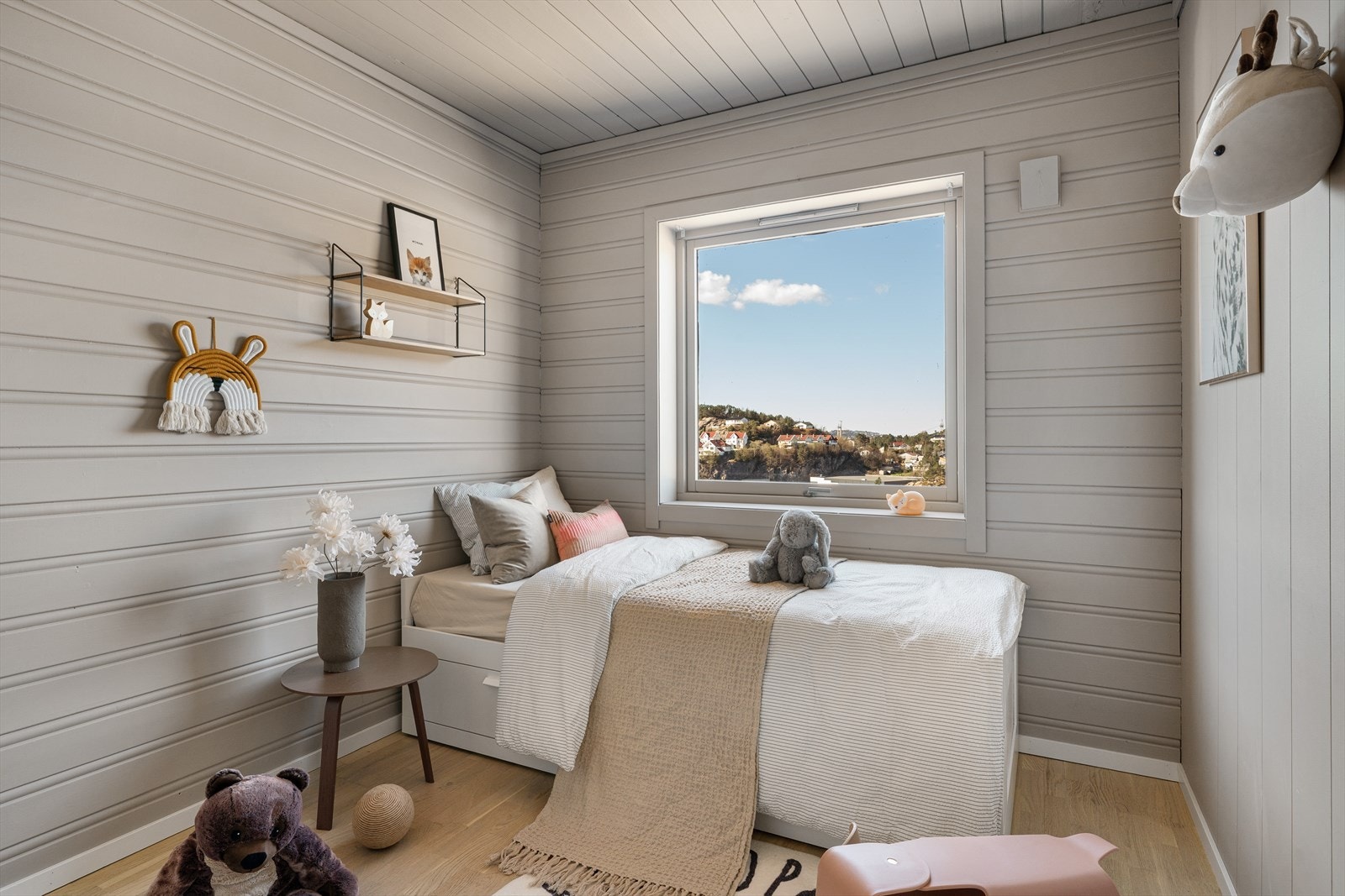 - Soverom 2 måler 5,8m² - Galleribilde