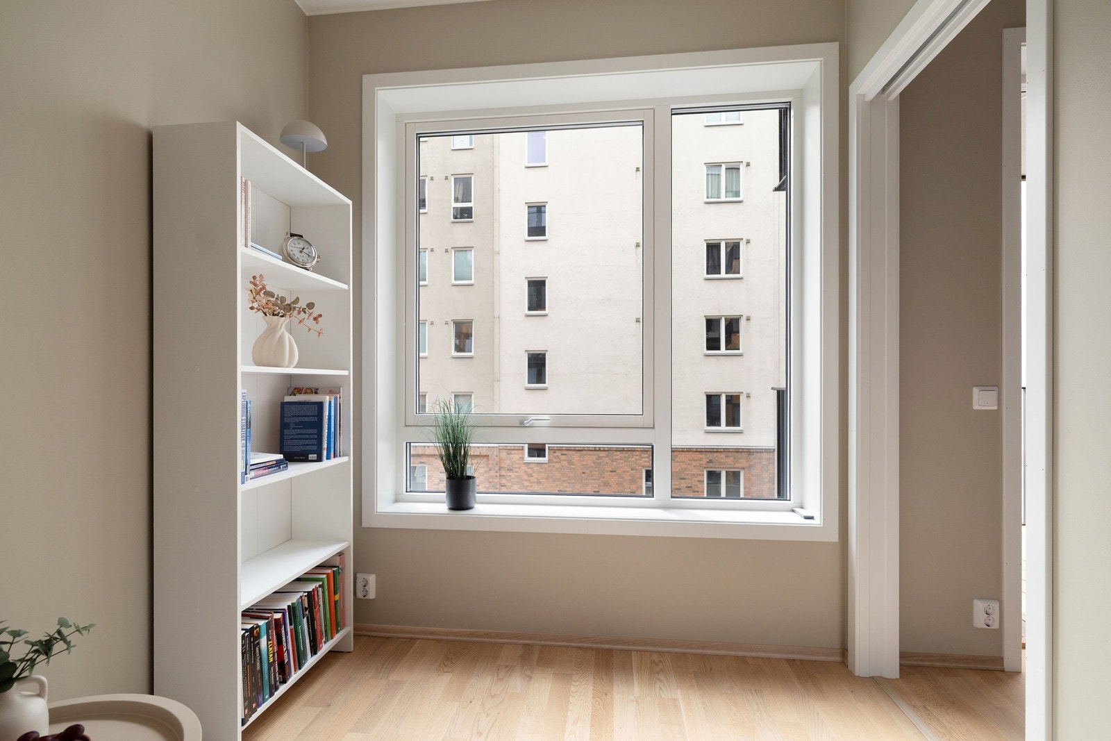 Rommet passer perfekt som barnerom, gjesterom, hobbyrom, eller hjemmekontor. Galleribilde