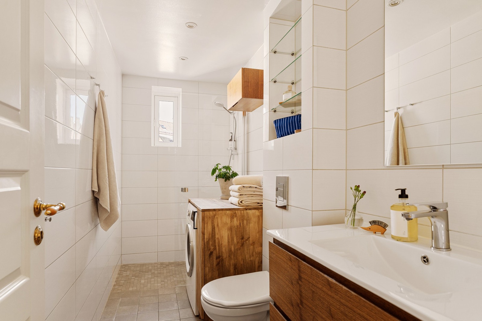 Badet er av god standard, med diverse oppgraderinger nå i 2026. Galleribilde