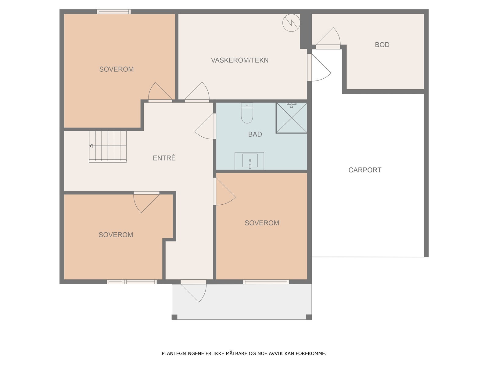 Omvisningen fortsetter i 1. etasje. Her er det gang, 3 soverom, bad og vaskerom/teknisk rom i tillegg til bod i carport. Galleribilde