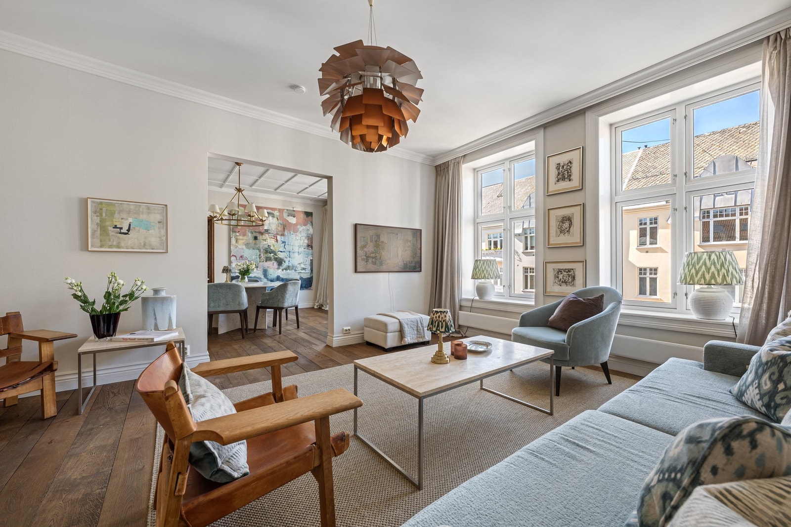 Her får du romslig takhøyde, flotte oppholdsrom og en attraktiv beliggenhet på Frogner - perfekt for deg som ønsker det beste av byliv og kvalitet. Galleribilde