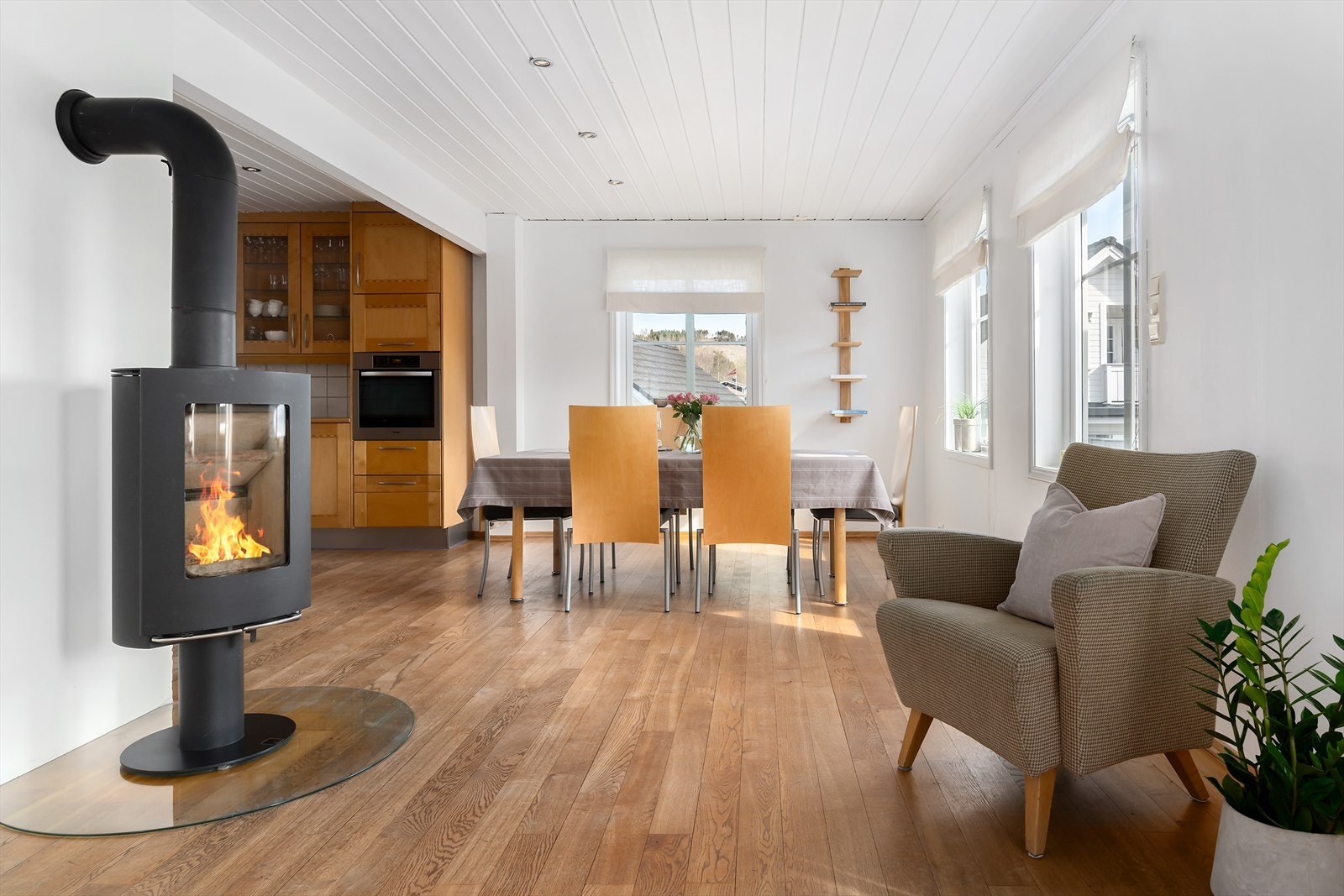 Det er gjennomgående i huset med lyse og lette fargetoner. Galleribilde