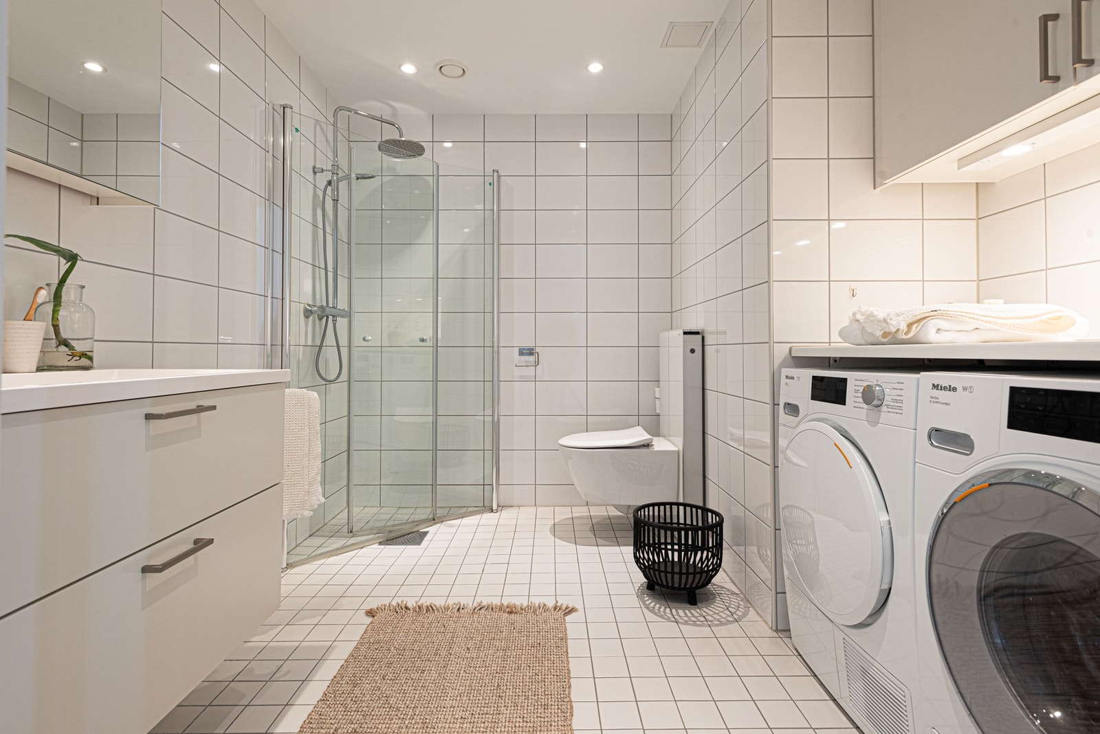 Badet er velutstyrt og av flott størrelse. Galleribilde