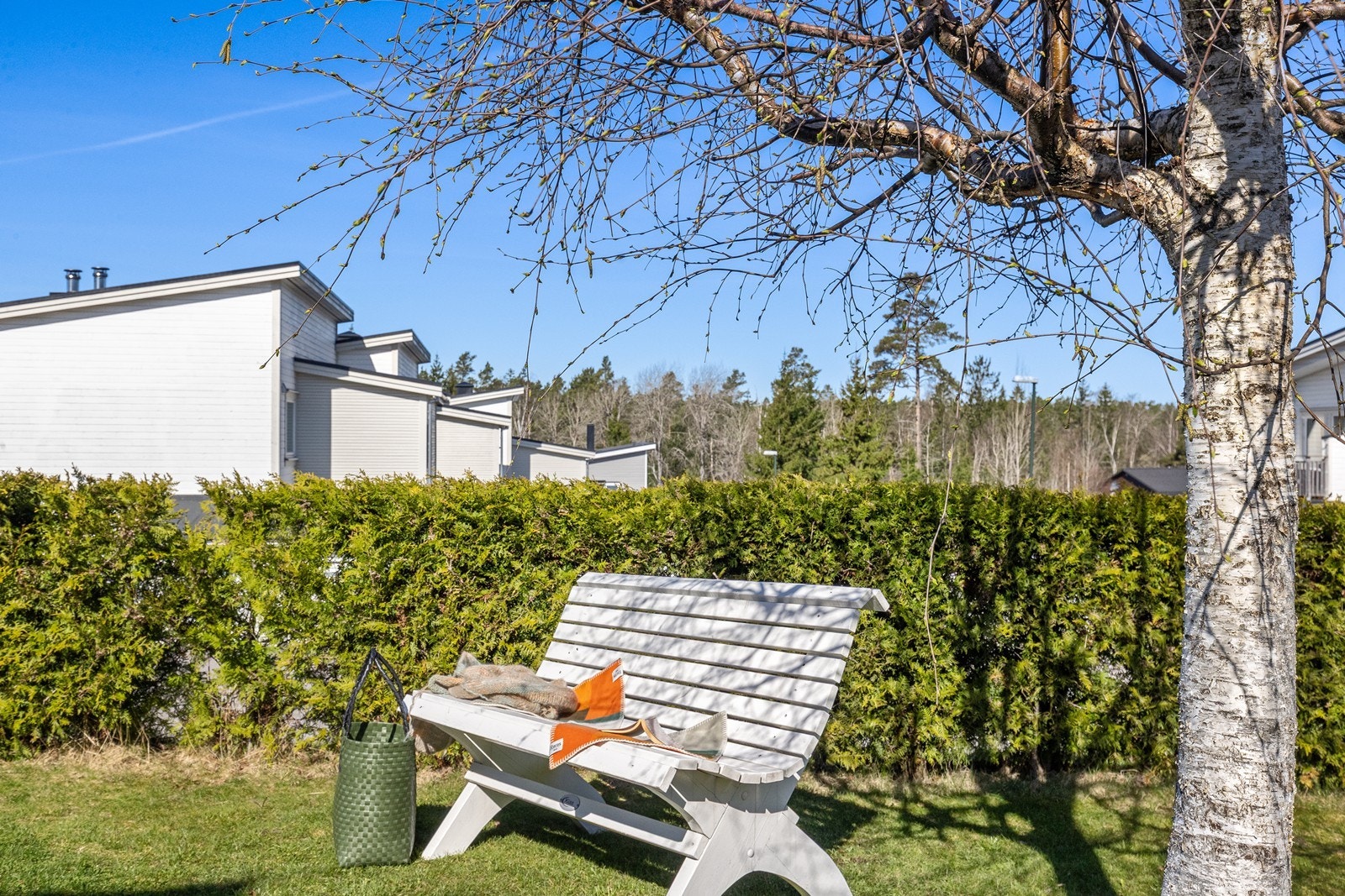 En skjermet og rolig krok i hagen. Galleribilde