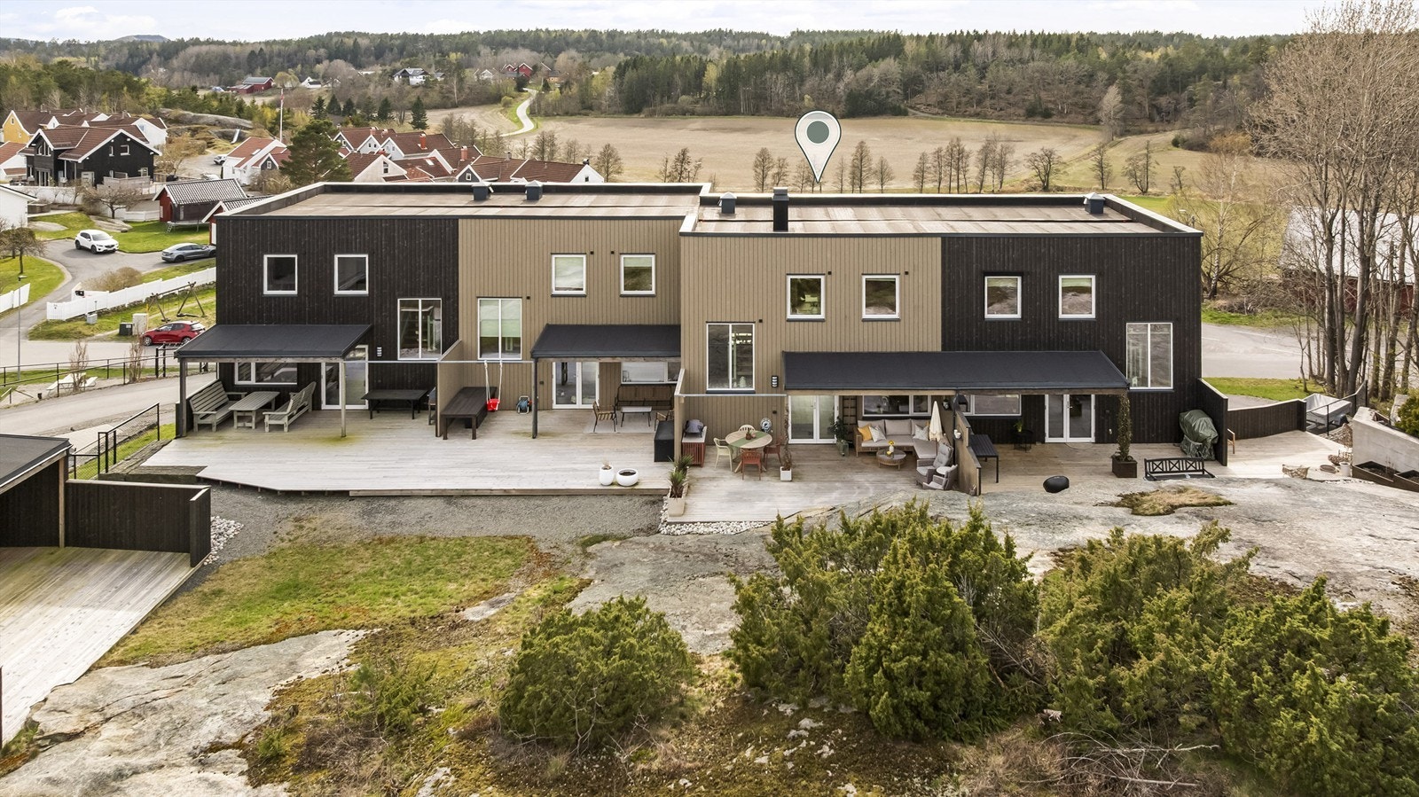 Her er det plass til hele familien på grilling og sommerhygge Galleribilde