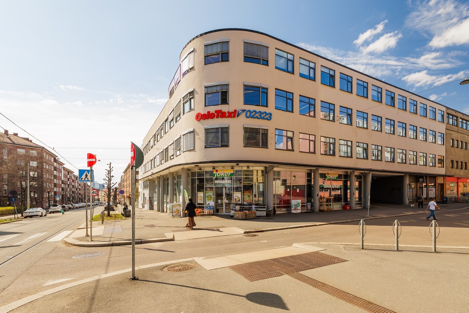 Joker dagligvarebutikk i nærområdet gjør det enkelt å handle det viktigste i hverdagen Galleribilde