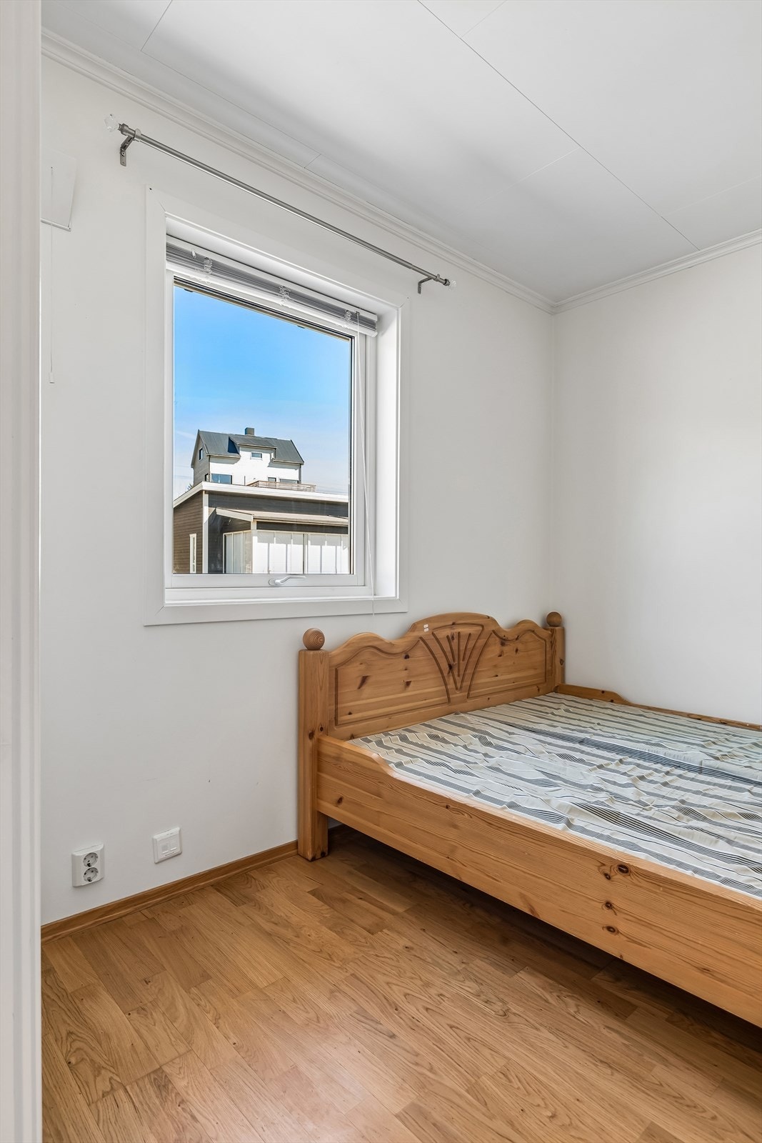 Det andre soverommet egner seg godt som barnerom, gjesterom eller kontor, alt etter behov. Galleribilde