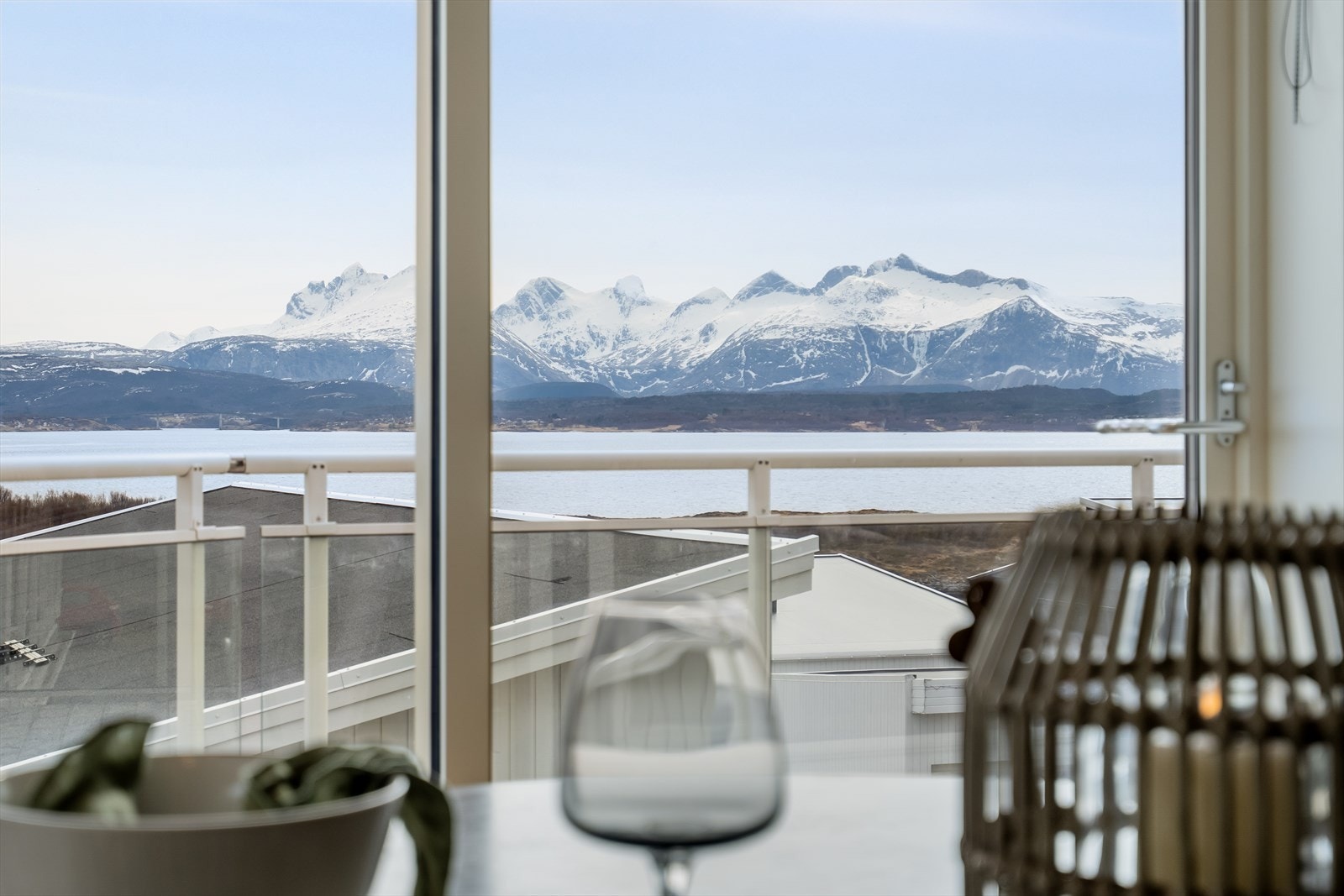 Utsikten fra stuen. Galleribilde