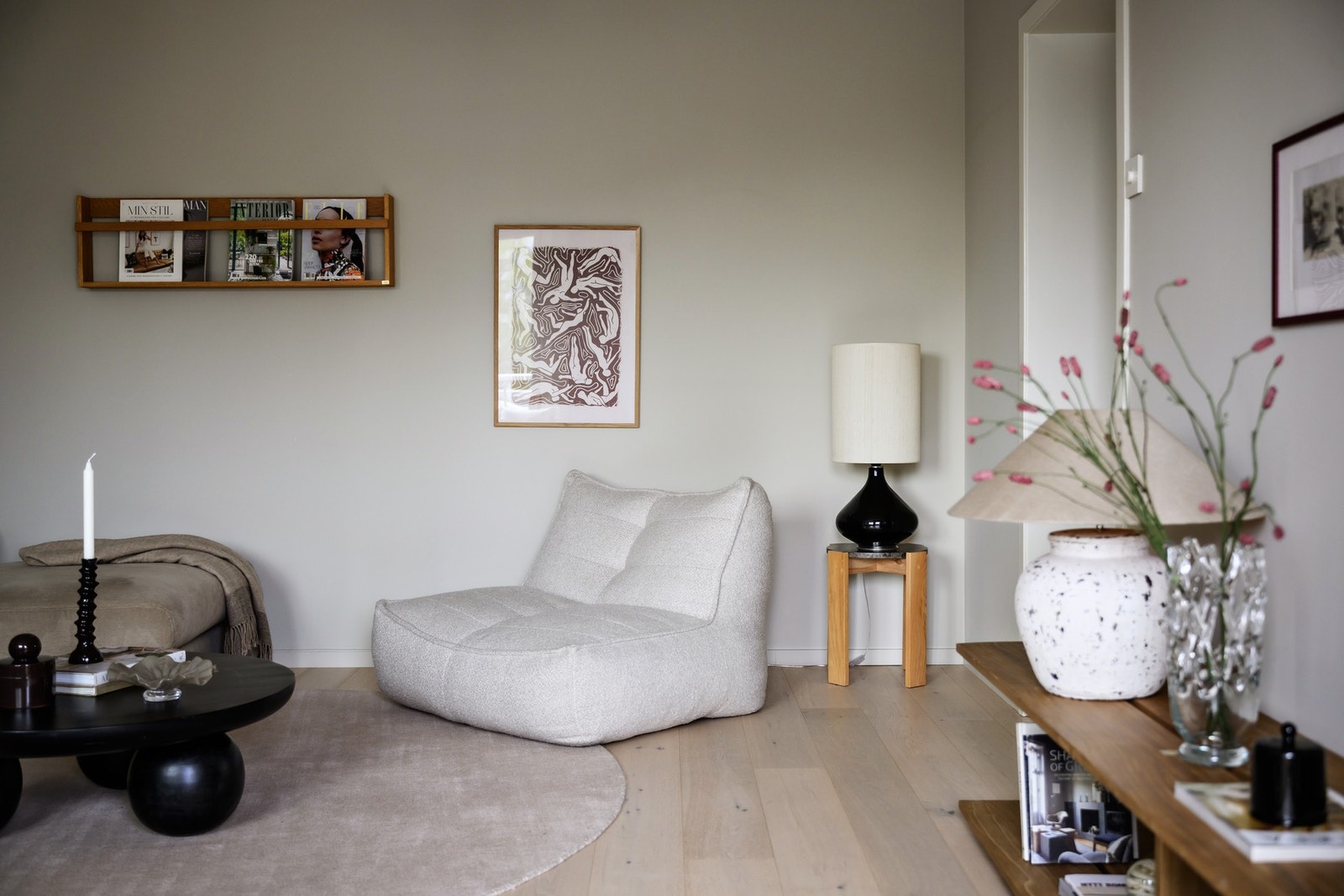 Sjekk det fine gulvet!
Elegant en stavs parkett som gir et stilrent uttrykk Galleribilde