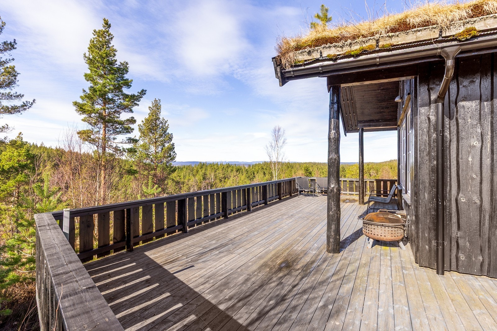 Stor solrik veranda Galleribilde