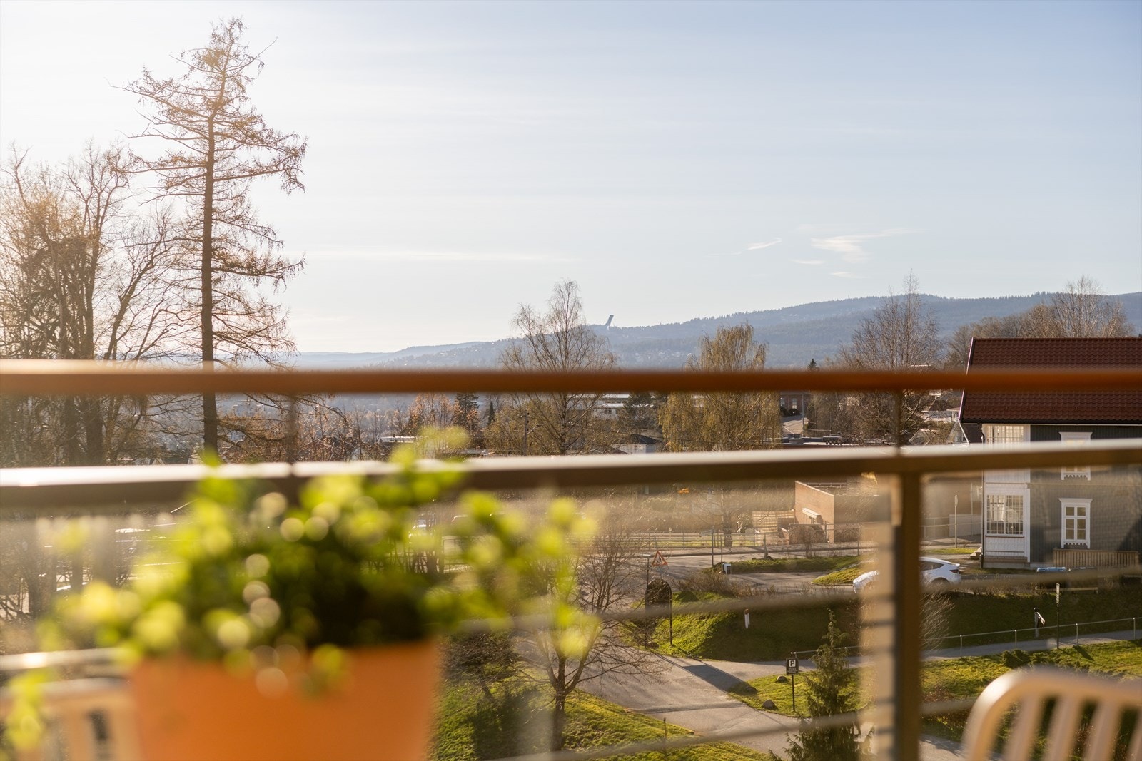 Terrassen er sydvestvendt så her er solforholdene optimale. Galleribilde