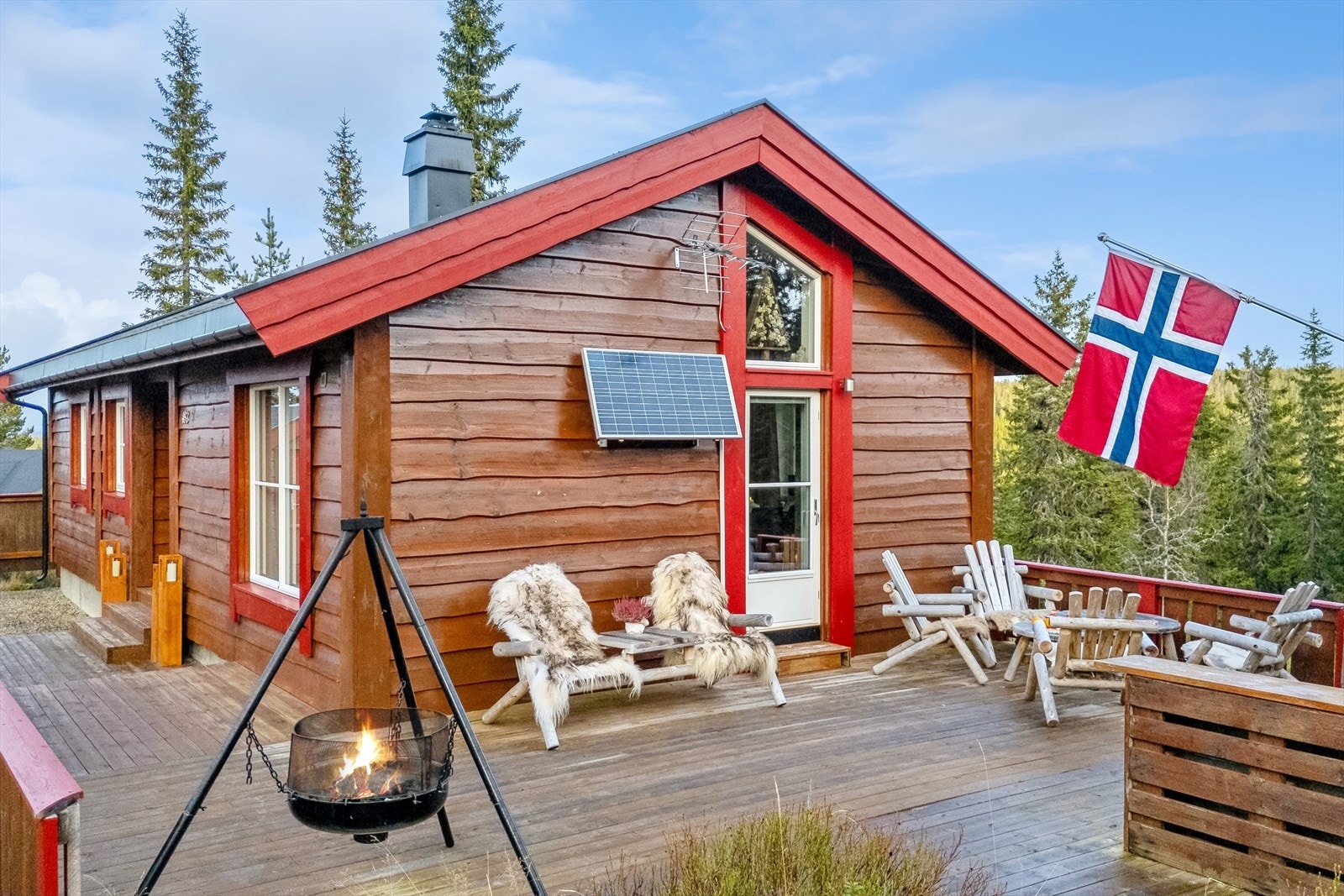 Velkommen til Gamle Fjellvegen 483 -med en skjermet beliggenhet ikke langt fra Brumund Sæter. Galleribilde