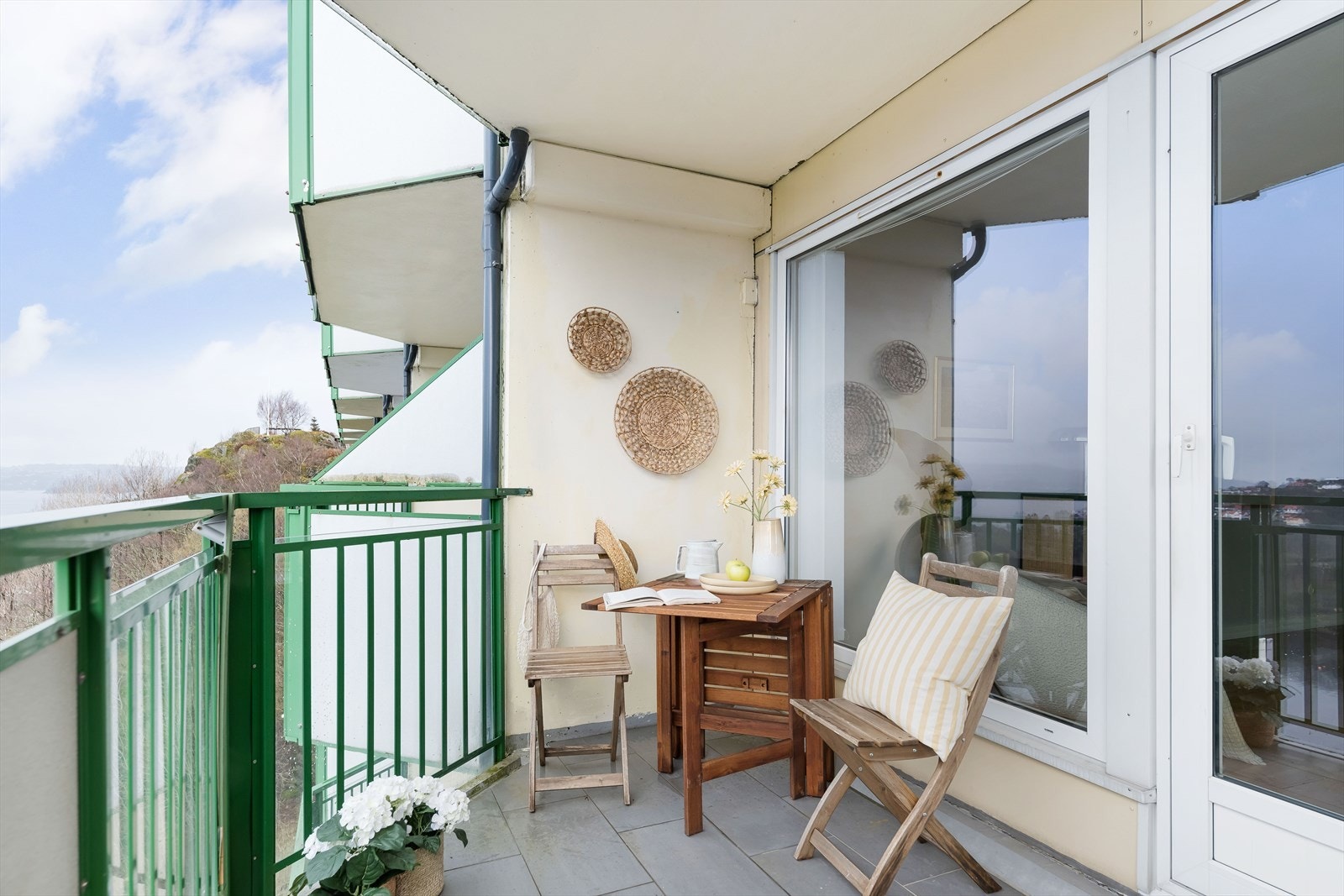 Koselig altan med gode solforhold! Galleribilde