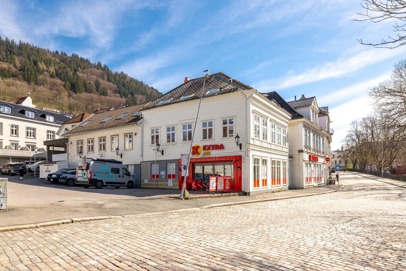 Coop extra Øvregaten er kun en 2 minutters gange unna Galleribilde